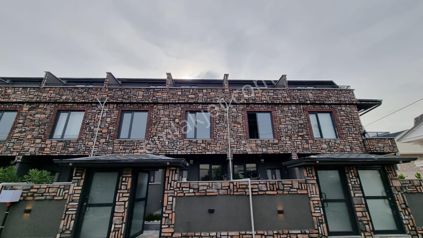 Aile Yaşamına Uygun,ayrı Mutfaklı 4+1 Lüks Villa Yatırım Fırsatı - Görsel 4