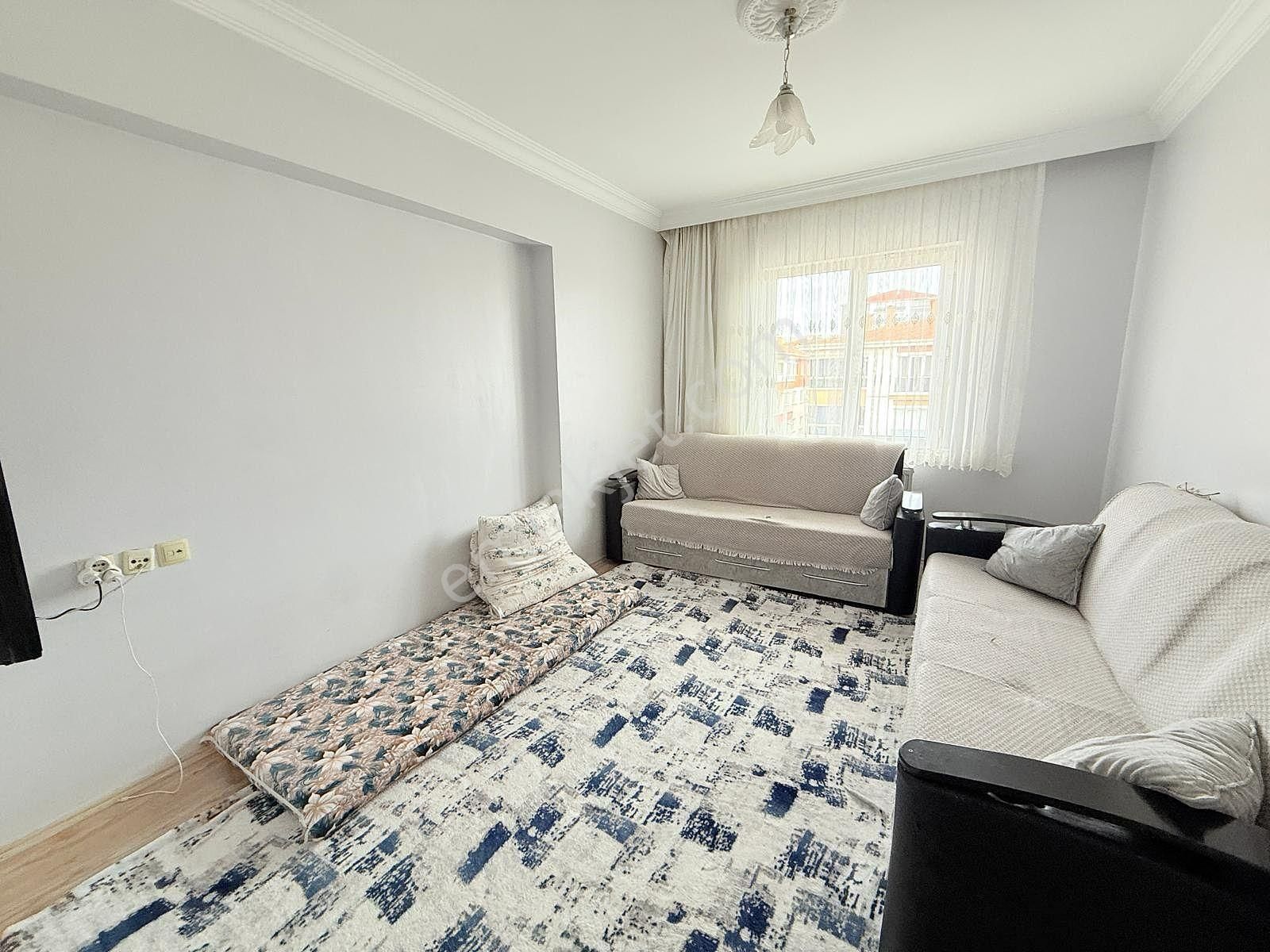 Yıldız'dan Eminevim Kuruluşlarına Uygun Katta Çok Geniş 3+1 !!! - Görsel 19