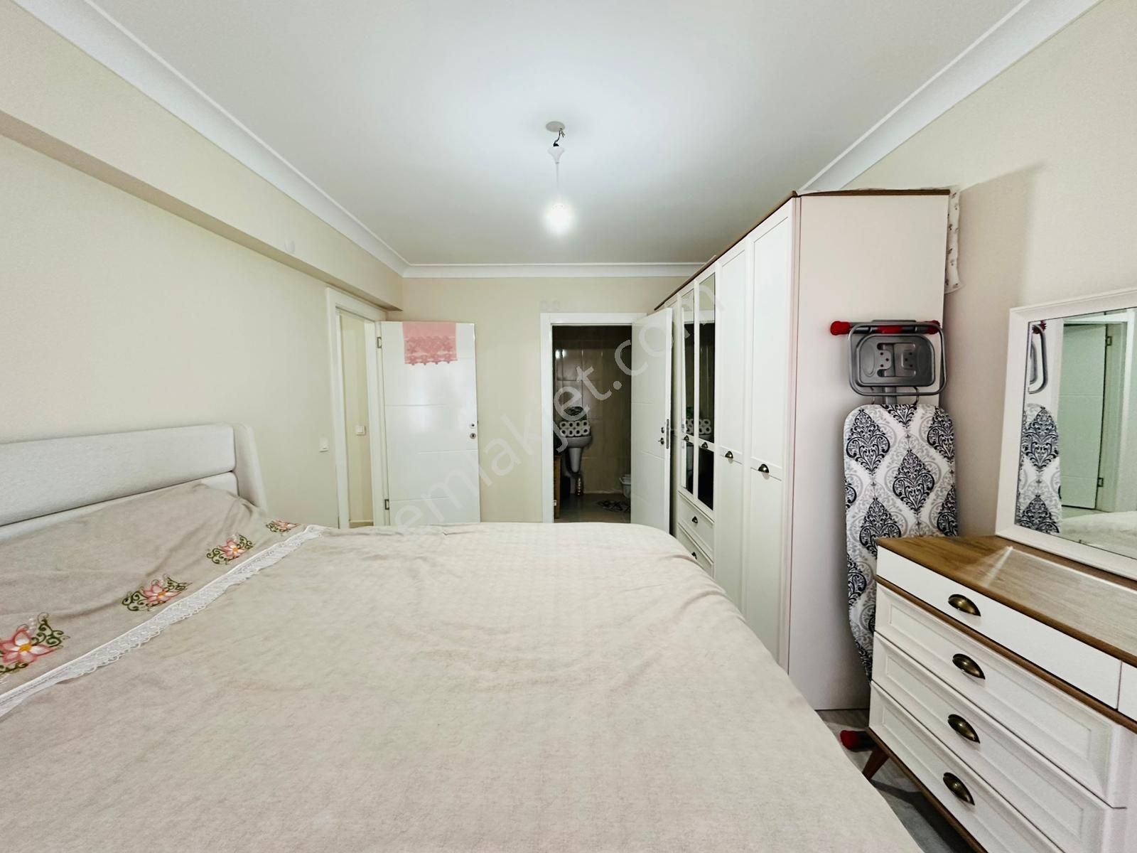 Feridunçelik'te Asansörlü Full Yapılı 3+1 Ara Katta Satılık Daire !! - Görsel 9