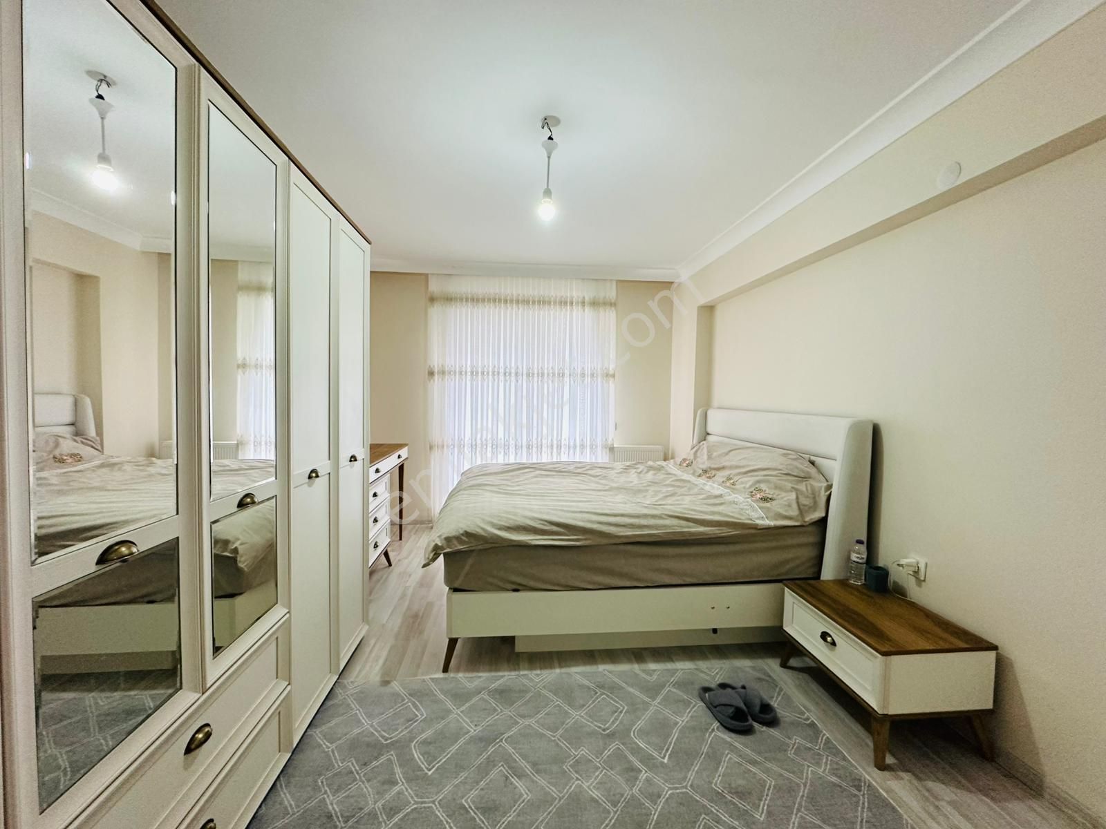 Feridunçelik'te Asansörlü Full Yapılı 3+1 Ara Katta Satılık Daire !! - Görsel 8