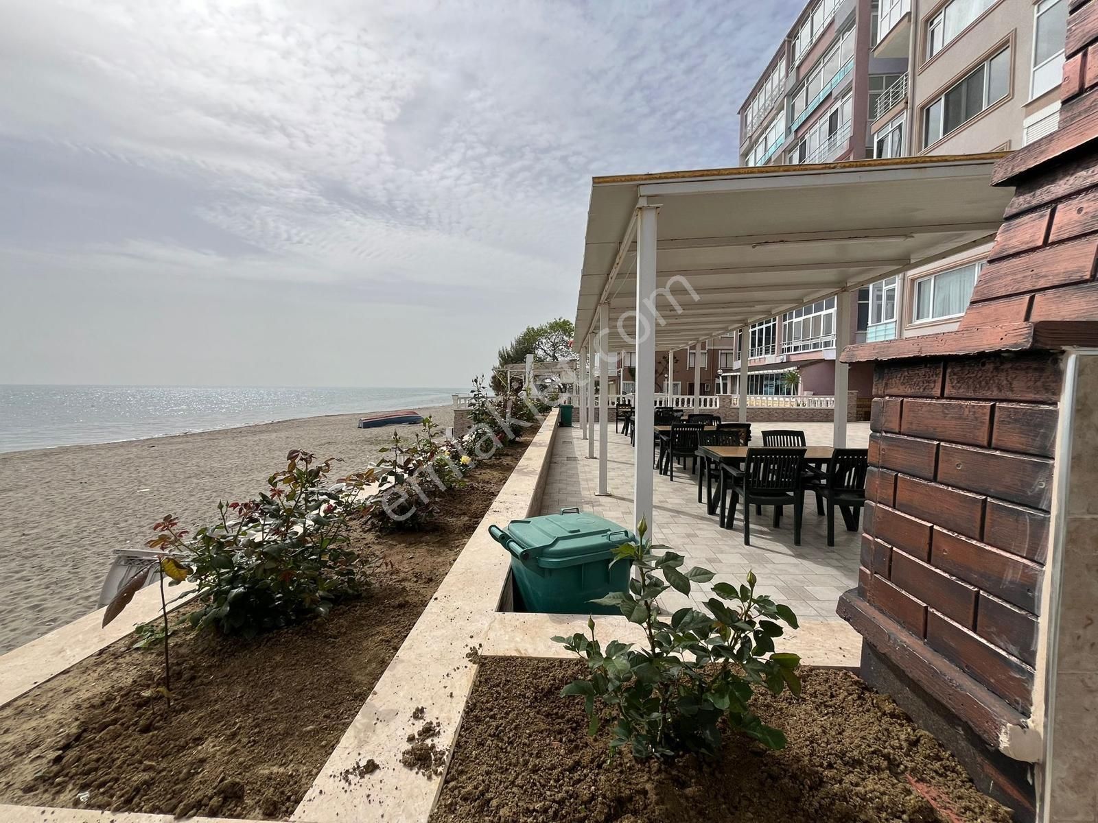 Büyükçekmece Kamiloba Da Denize Sıfır 2+1 Eşyalı Satılık Daire - Görsel 5
