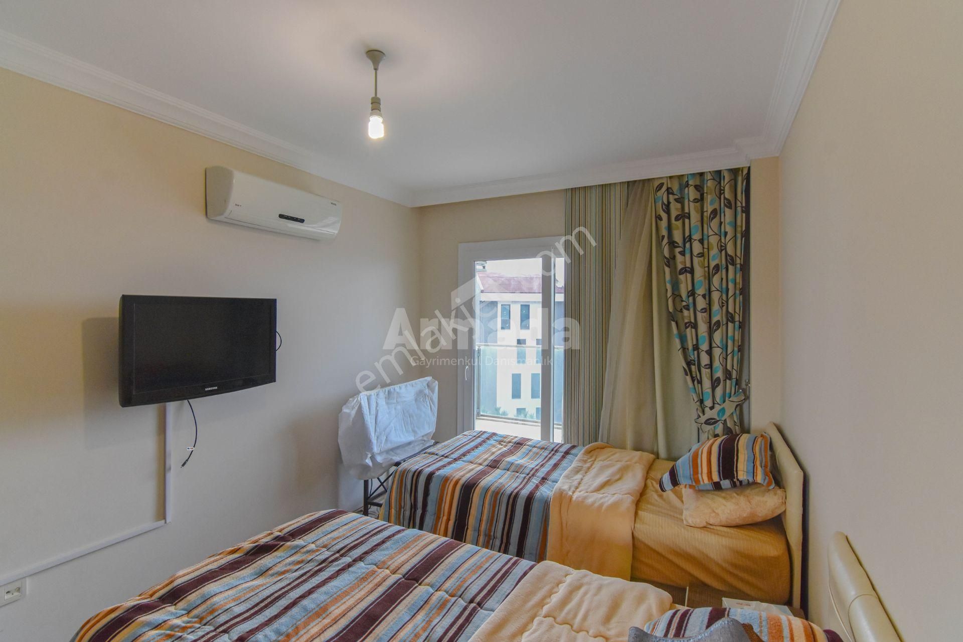 Kuşadası Değirmendere'de Full Deniz Manzaralı 3+1 Daire - Görsel 3