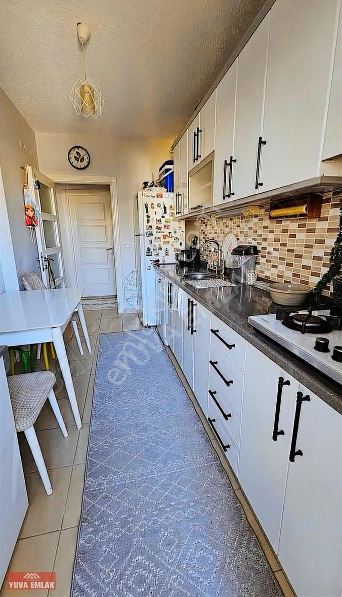 Kayaşehir 21. Bölgede Satılık Daire Ara Kat Güney Cephe 85m2 - Görsel 6