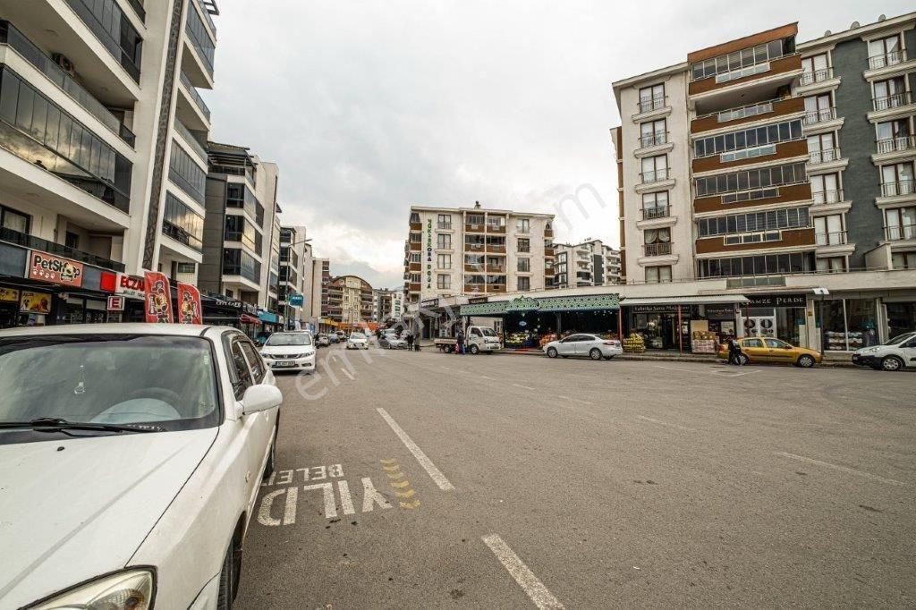 Beynil'den Bursa Yıldırım Millet Mah. Satılık Önü Açık Dükkan - Görsel 3