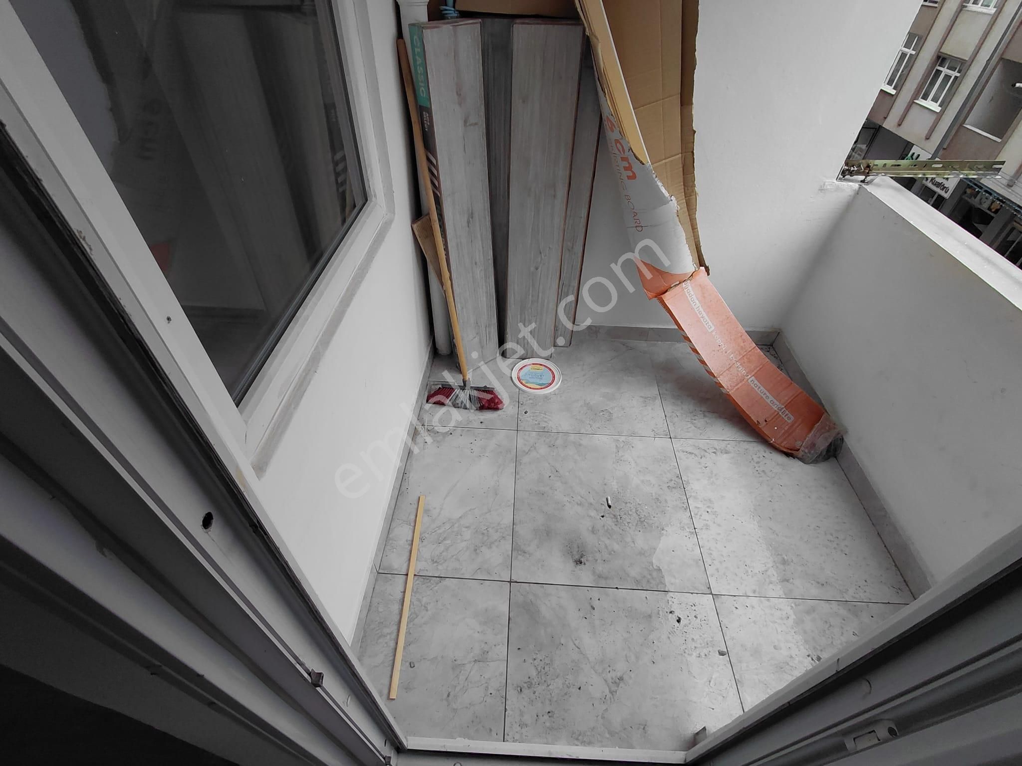 Tek Yetkili-2+1-95 M2-masrafsız-ara Kat-tülinde- Ön Cephe-2 Kat - Görsel 2