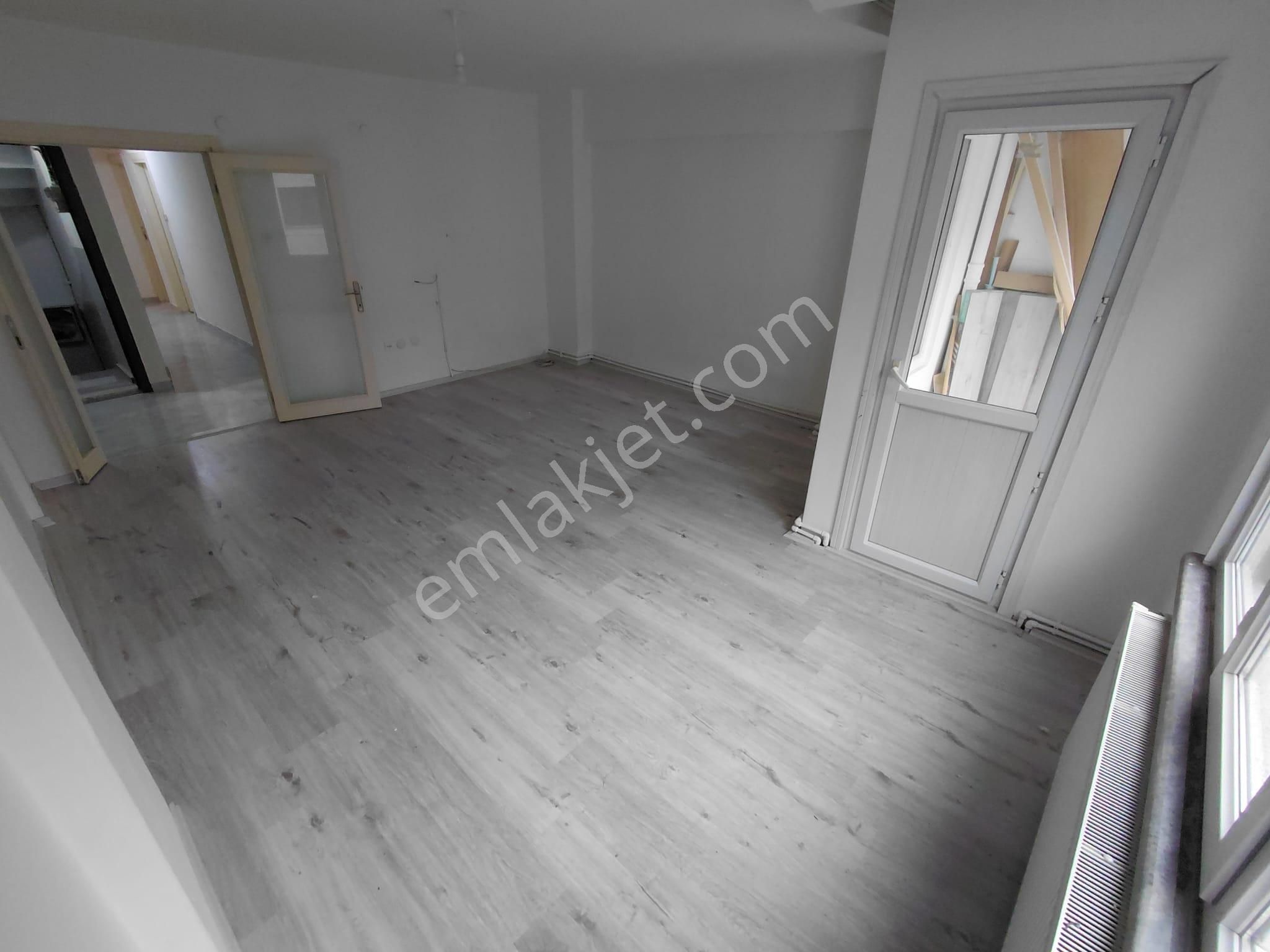 Tek Yetkili-2+1-95 M2-masrafsız-ara Kat-tülinde- Ön Cephe-2 Kat - Görsel 3