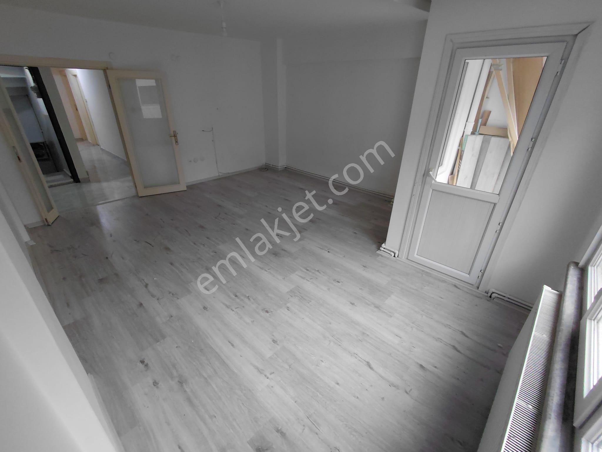 Tek Yetkili-2+1-95 M2-masrafsız-ara Kat-tülinde- Ön Cephe-2 Kat - Görsel 4