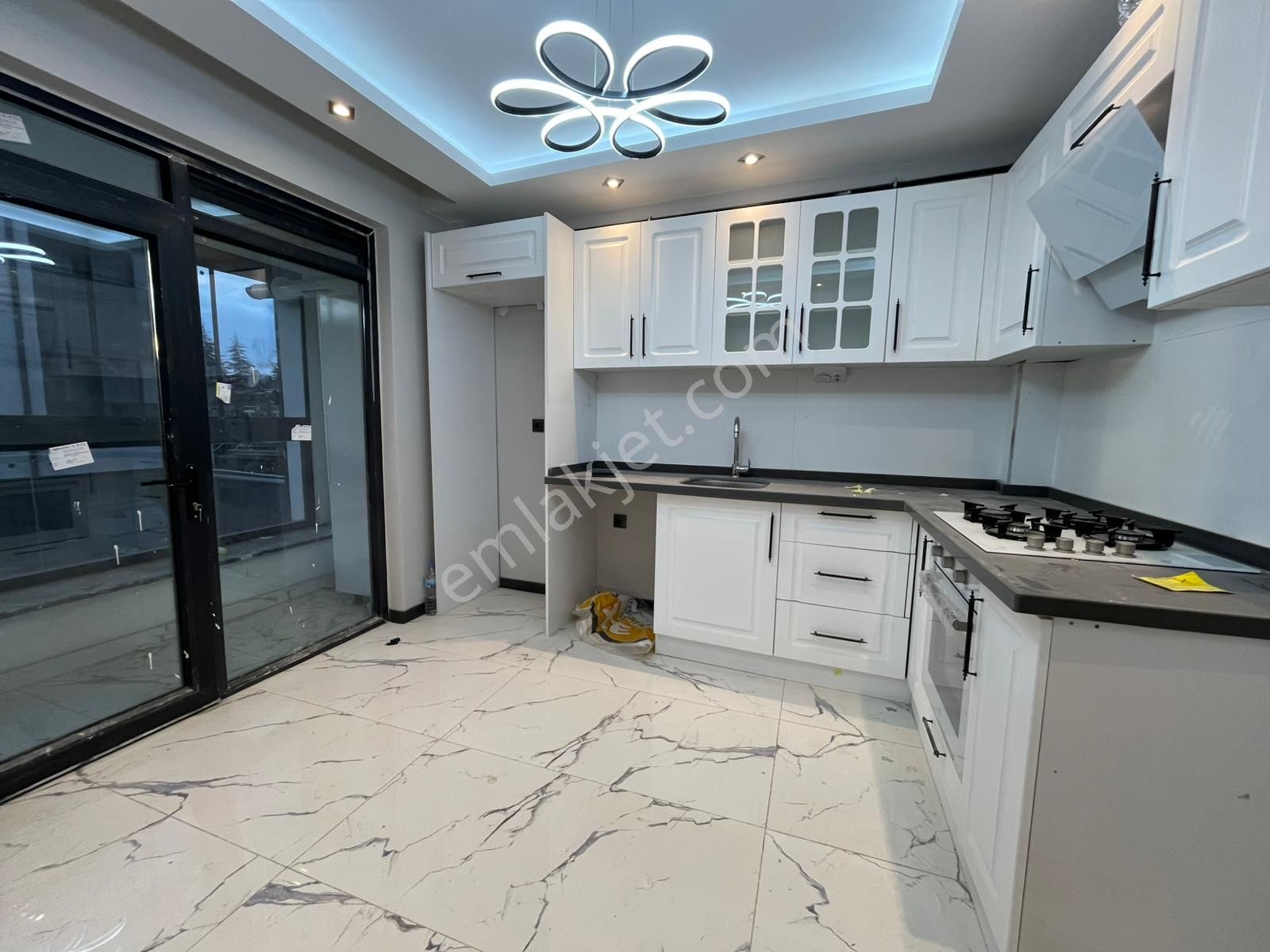 Tuncay Kartal'dan Çamlıca Mh Karanfiller De Fırsat 2+1 - Görsel 22