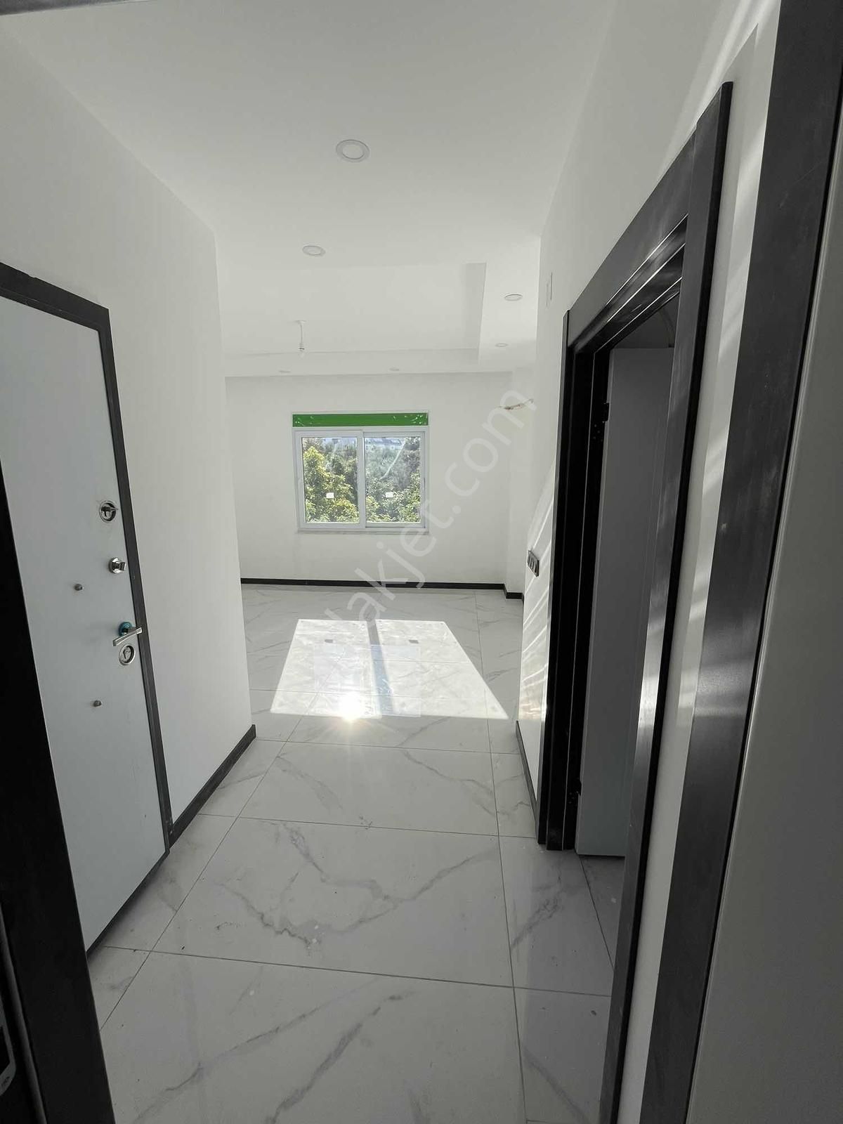 Ewax Property ' Den Satılık 1 + 1 Daire - Görsel 11