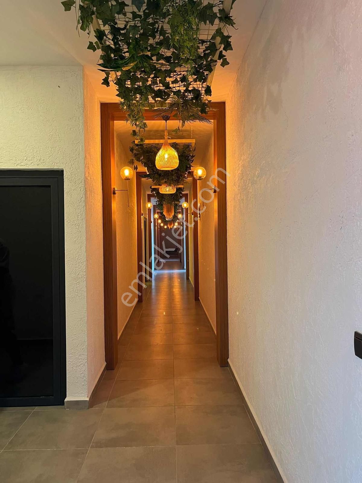 Avsallarda Aidat Dahil Kiralık Lüx 1+1 Çarşı Merkezde - Görsel 6