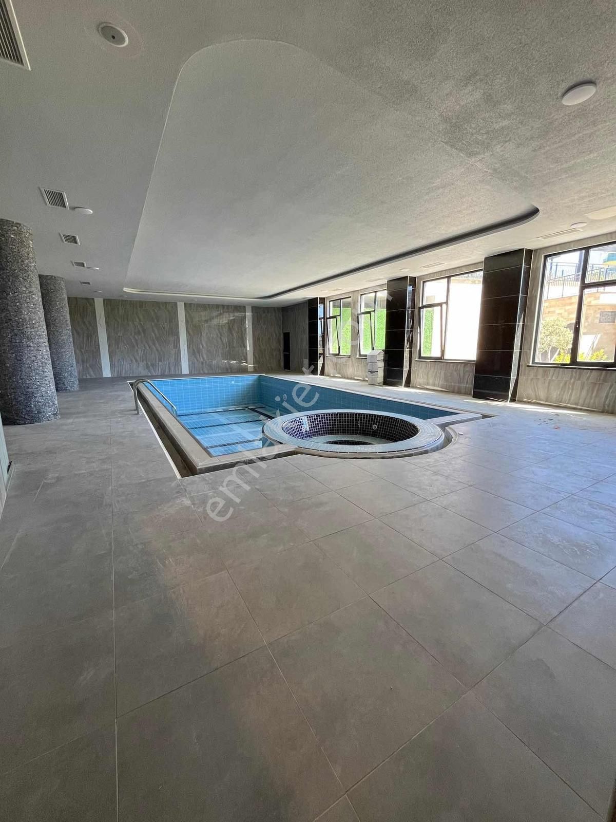 Avsalların En Güzel Sitesinde Satılık 2+1 - Görsel 6