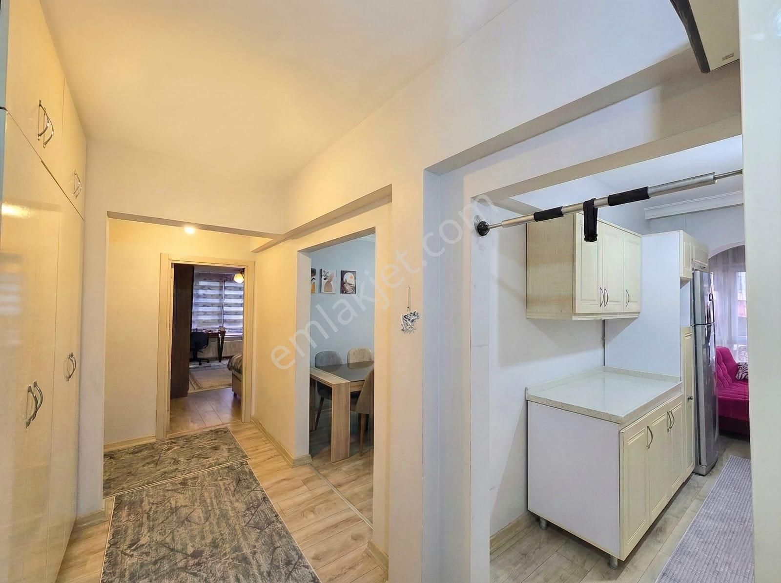 Lizbon Caddesi Yanı, Full Yapılı Ve Geniş: 120 M²net 3+1 Fırsat Daire! - Görsel 5