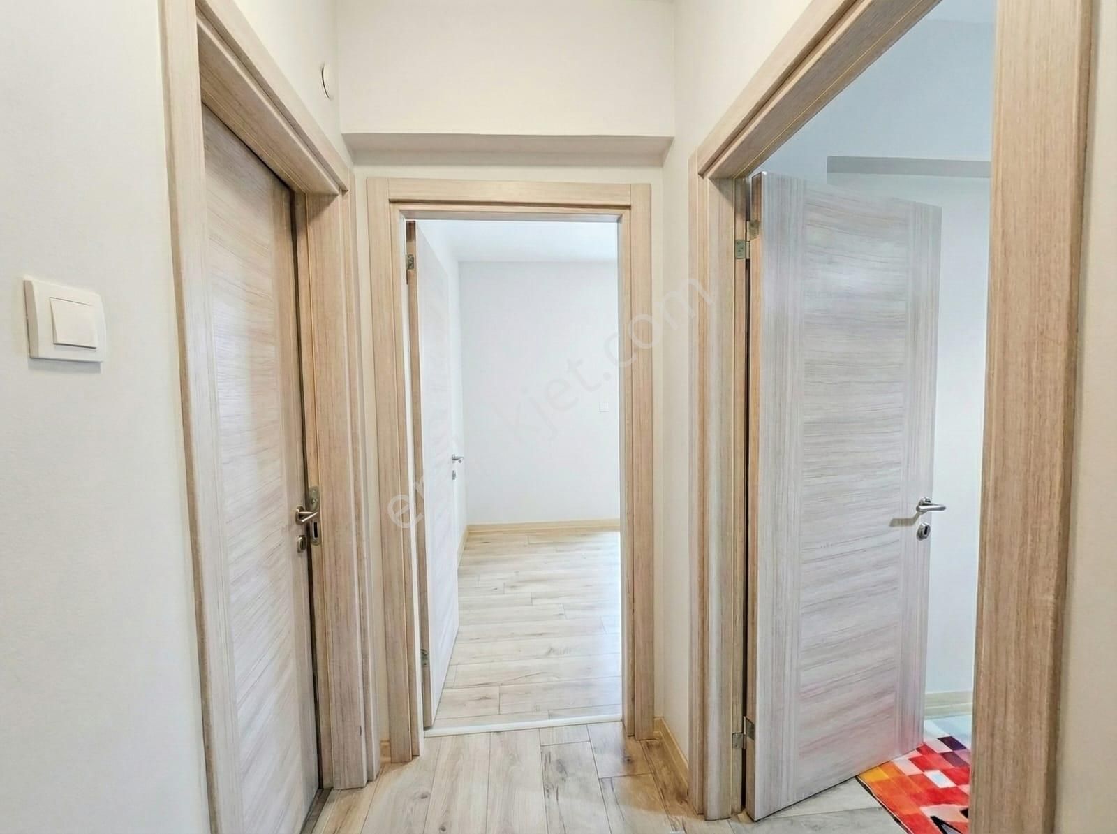 Lizbon Caddesi Yanı, Full Yapılı Ve Geniş: 120 M²net 3+1 Fırsat Daire! - Görsel 11