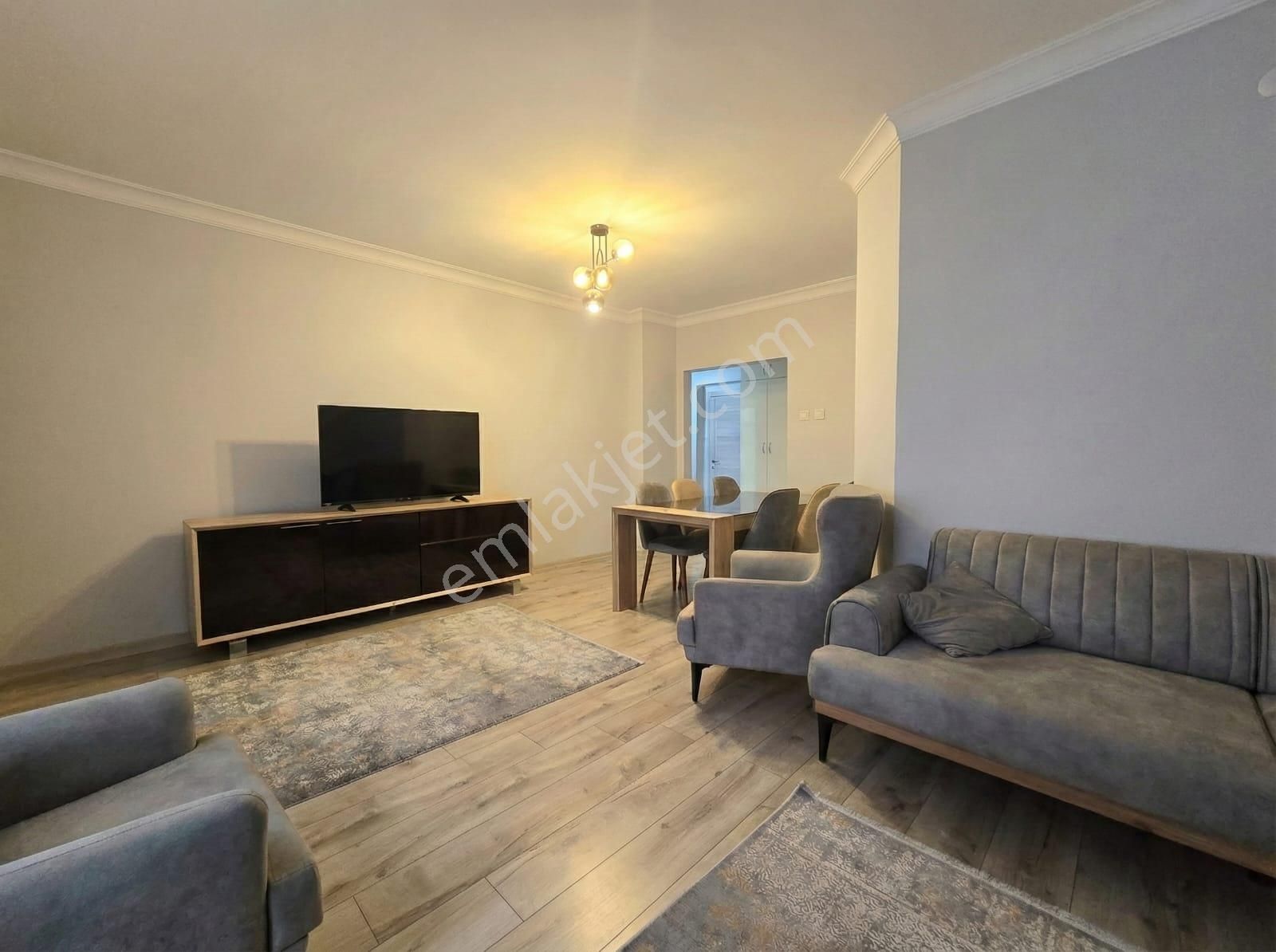 Lizbon Caddesi Yanı, Full Yapılı Ve Geniş: 120 M²net 3+1 Fırsat Daire! - Görsel 3