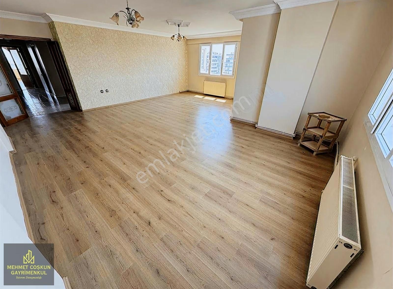 K.evren Semt Pazarı Karşısı D.gazlı Geniş Kiralık 4+1 Daire - Görsel 26