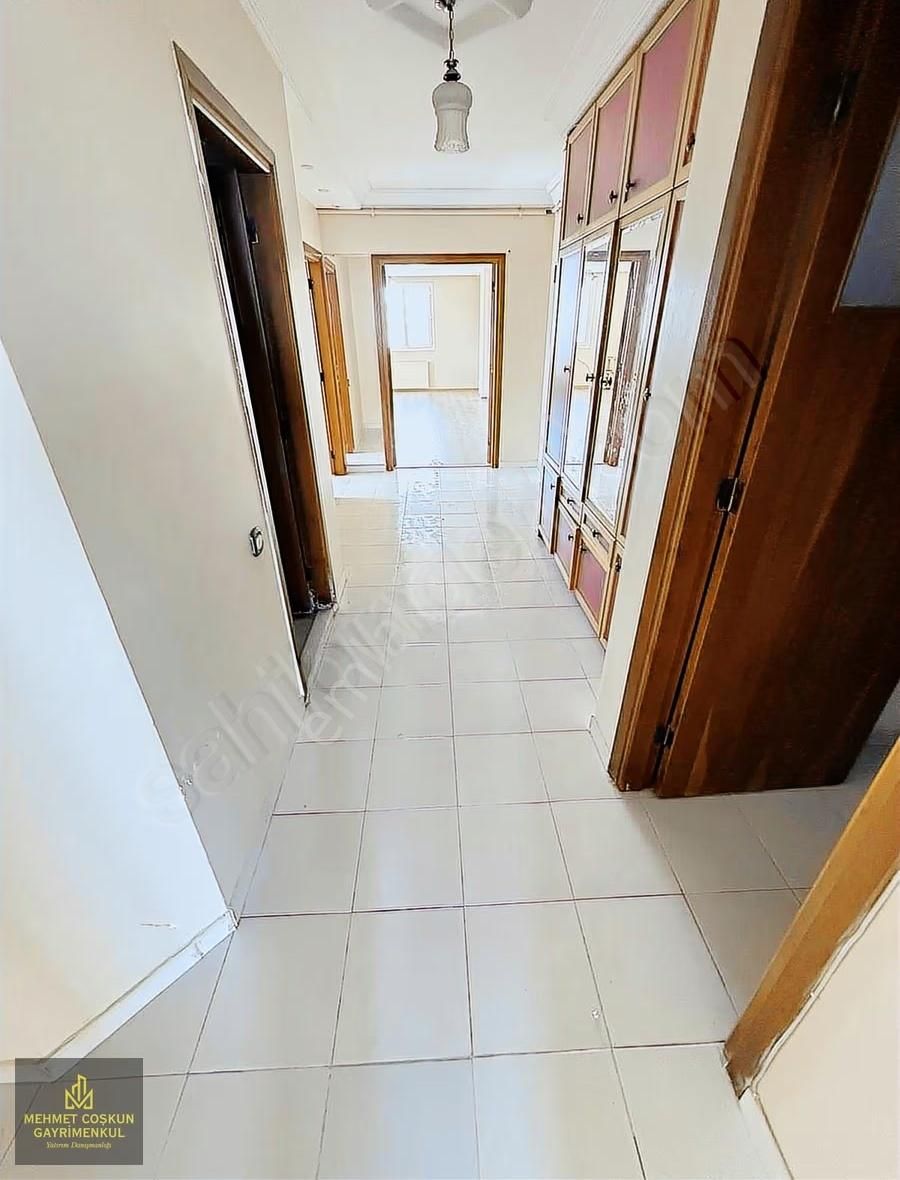 K.evren Semt Pazarı Karşısı D.gazlı Geniş Kiralık 4+1 Daire - Görsel 13