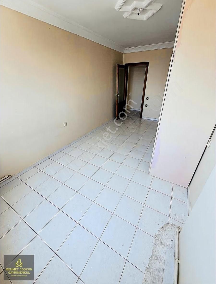 K.evren Semt Pazarı Karşısı D.gazlı Geniş Kiralık 4+1 Daire - Görsel 18