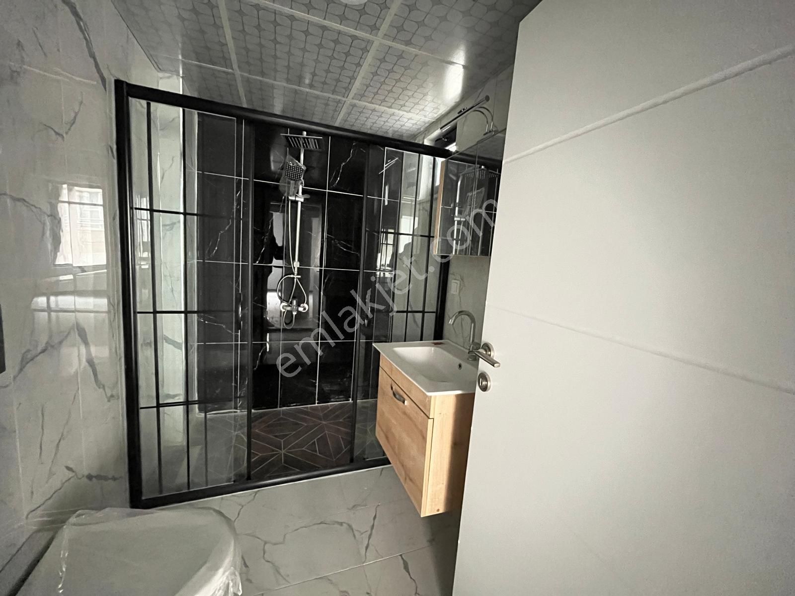 Tuncay Kartal 'dan Çamlıca Mh De Özel Garajlı İskanlı Fırsat 3+1 - Görsel 11