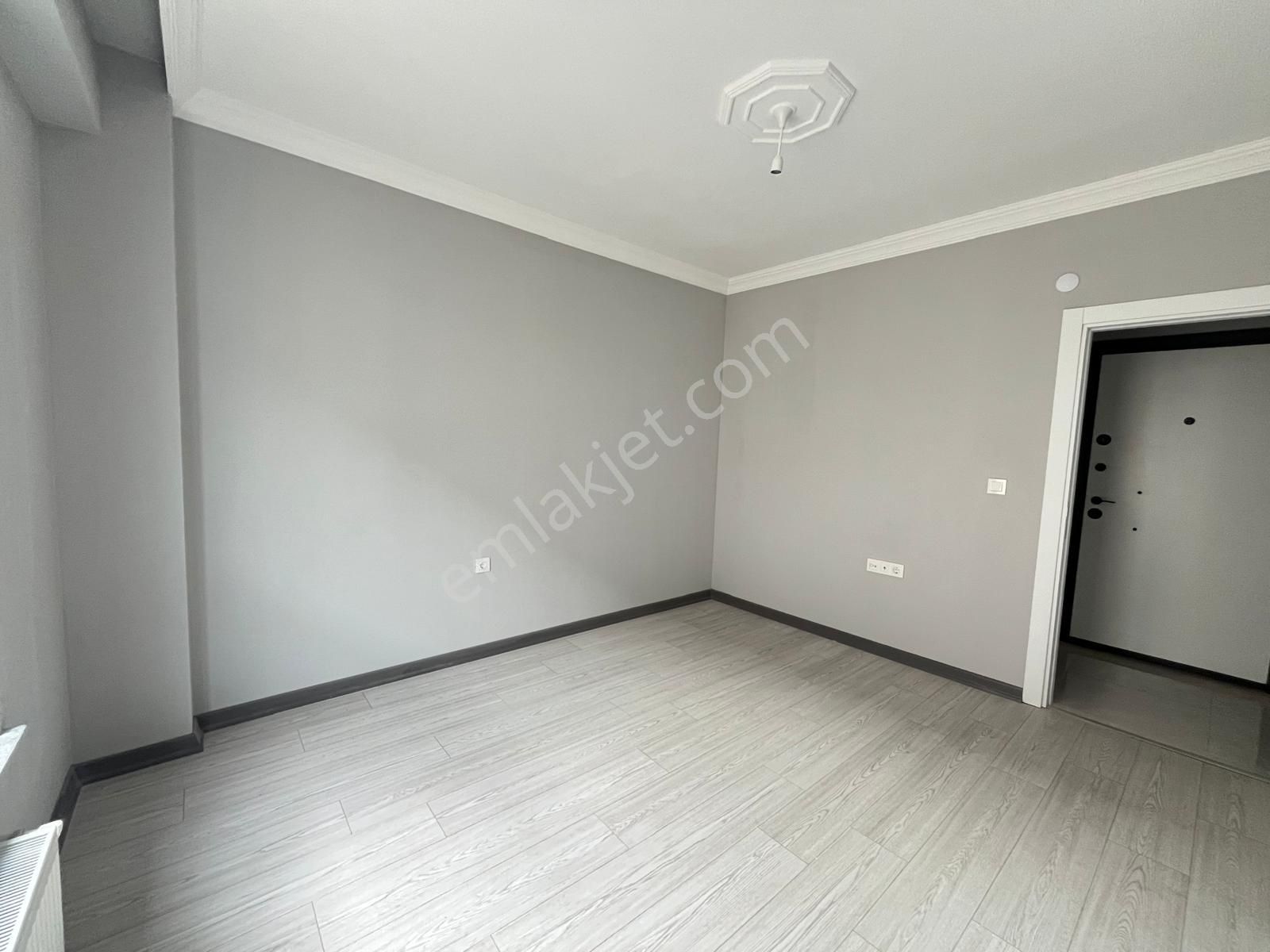 Tuncay Kartal 'dan Çamlıca Mh De Özel Garajlı İskanlı Fırsat 3+1 - Görsel 7