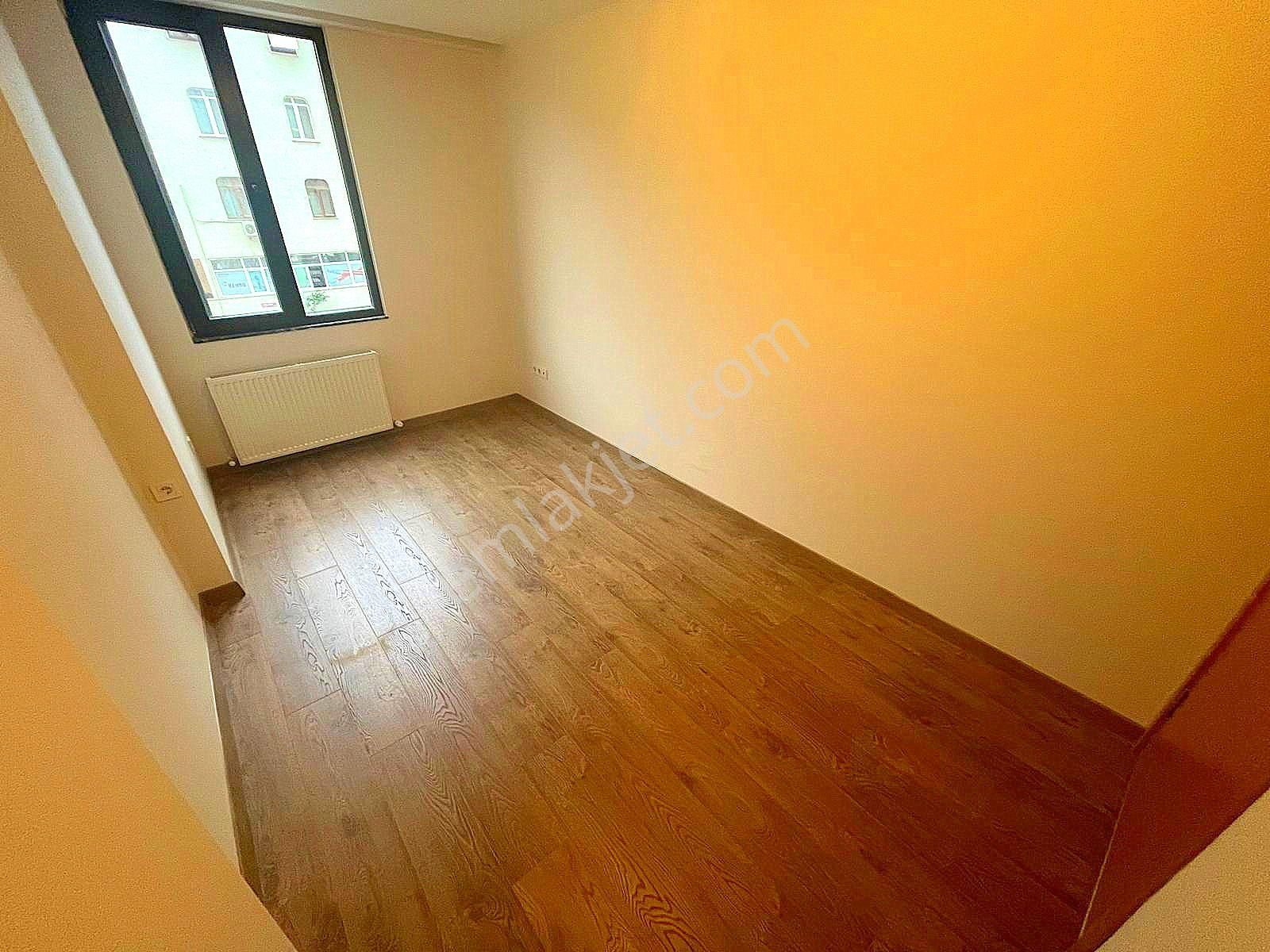 ▃birikim▃ Çınar'da 3 Yıllık Binada Ara Kat Ön Cephe Balkonlu 2+1 - Görsel 14