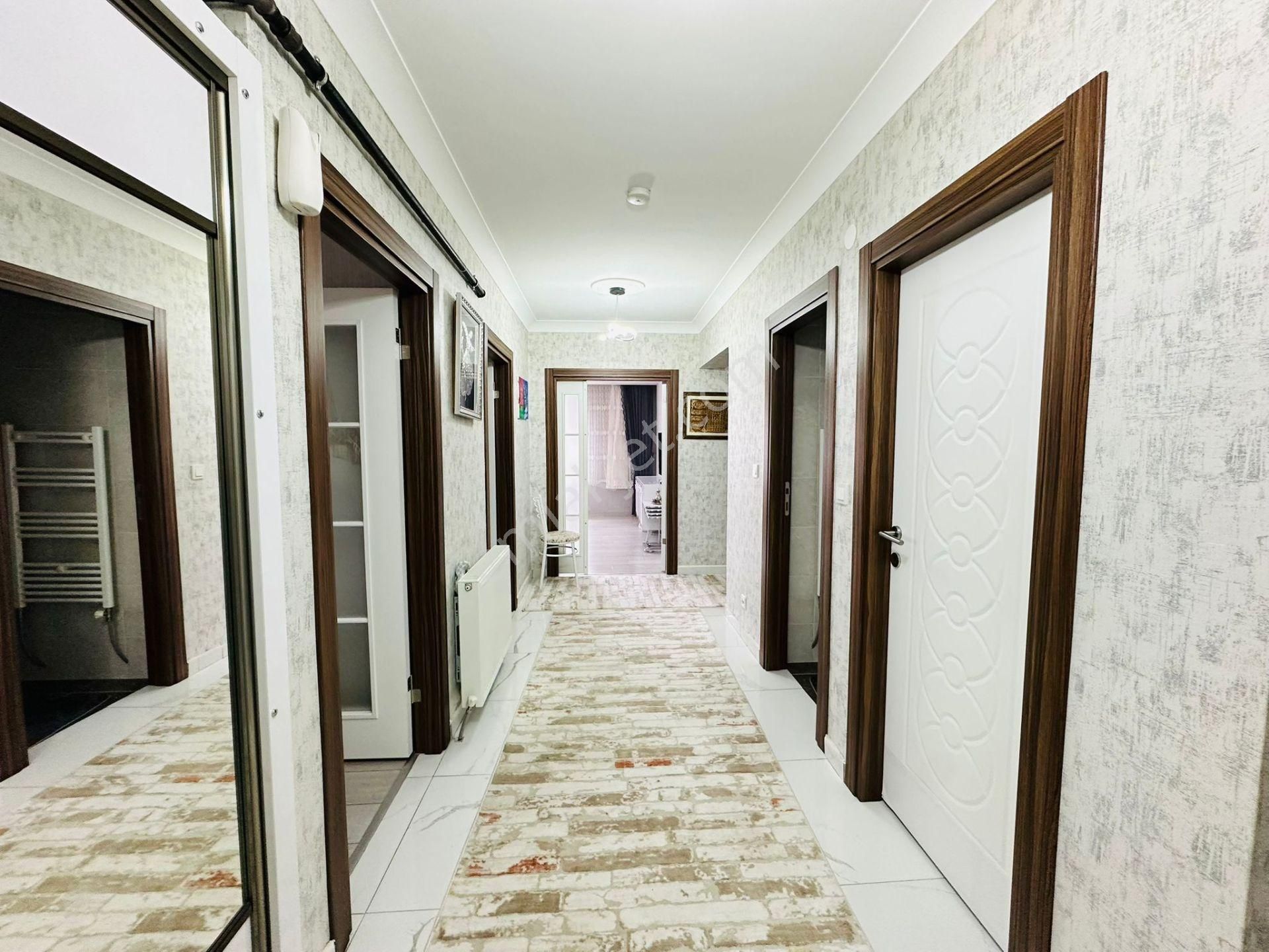 Karapürçek'te Full Yapılı Asansörlü 140 M2 3+1 Katta Satılık Daire !! - Görsel 13