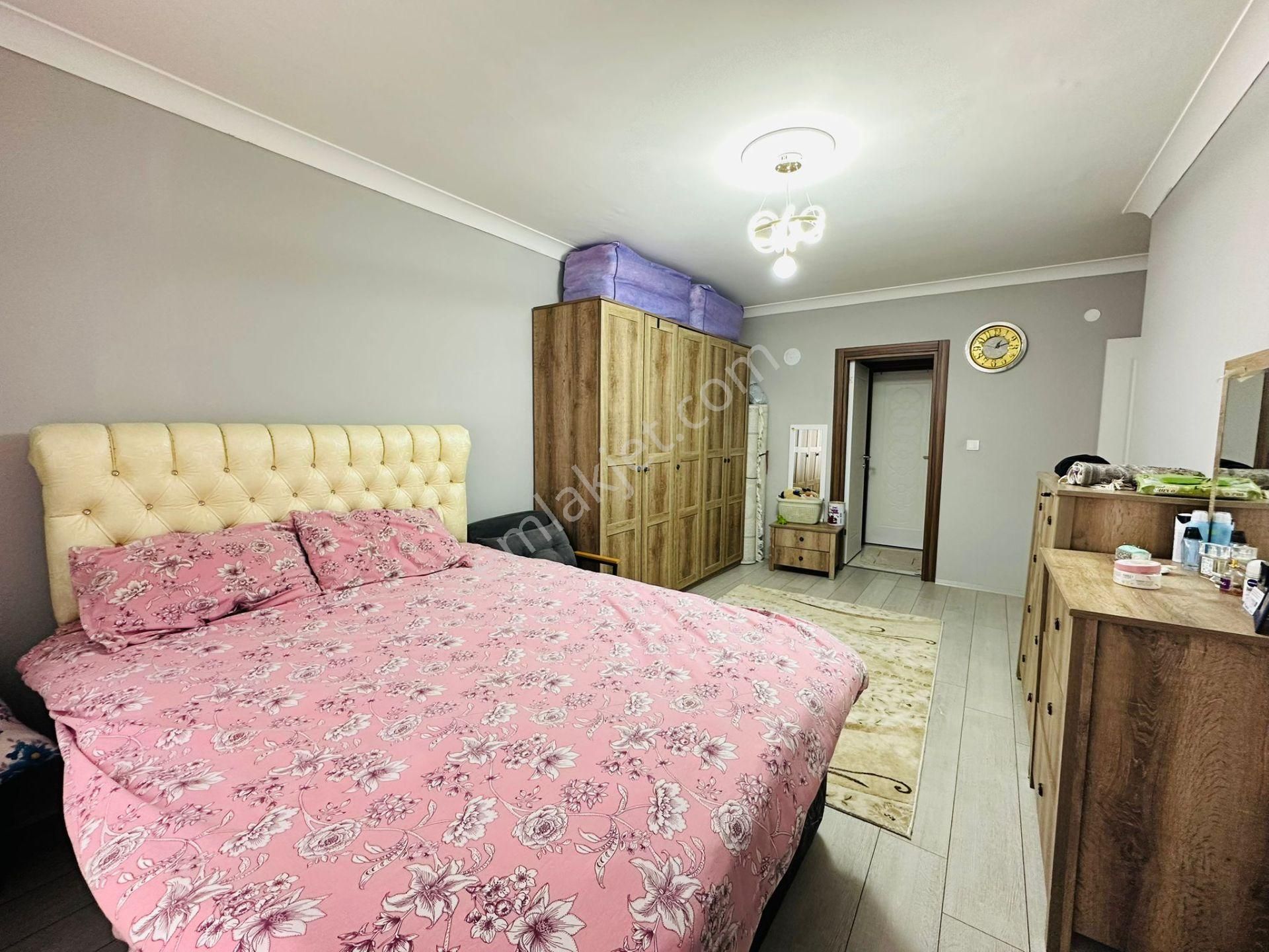 Karapürçek'te Full Yapılı Asansörlü 140 M2 3+1 Katta Satılık Daire !! - Görsel 14