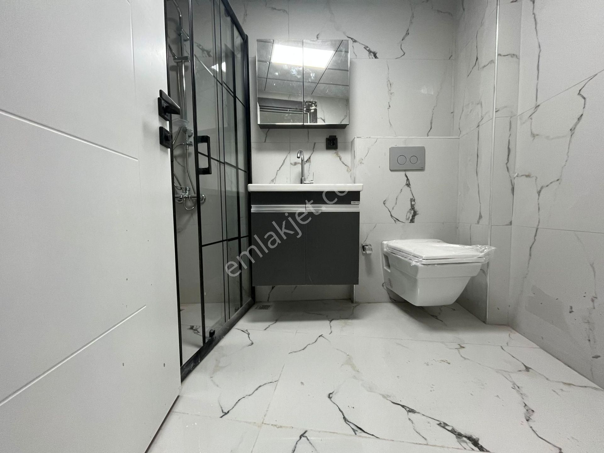 Çamlıca Mah De Cadde Yakını Önü Açık Ferah 2+0 Fırsatı - Görsel 11