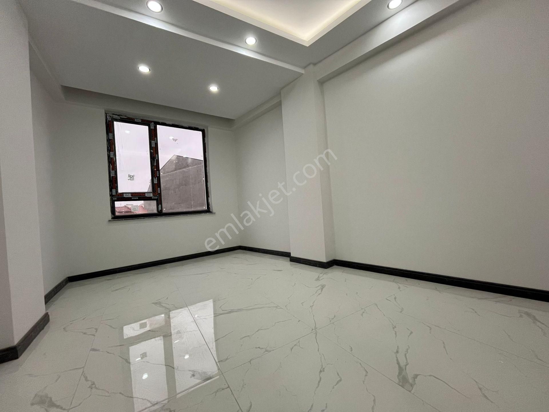 Çamlıca Mah De Cadde Yakını Önü Açık Ferah 2+0 Fırsatı - Görsel 6