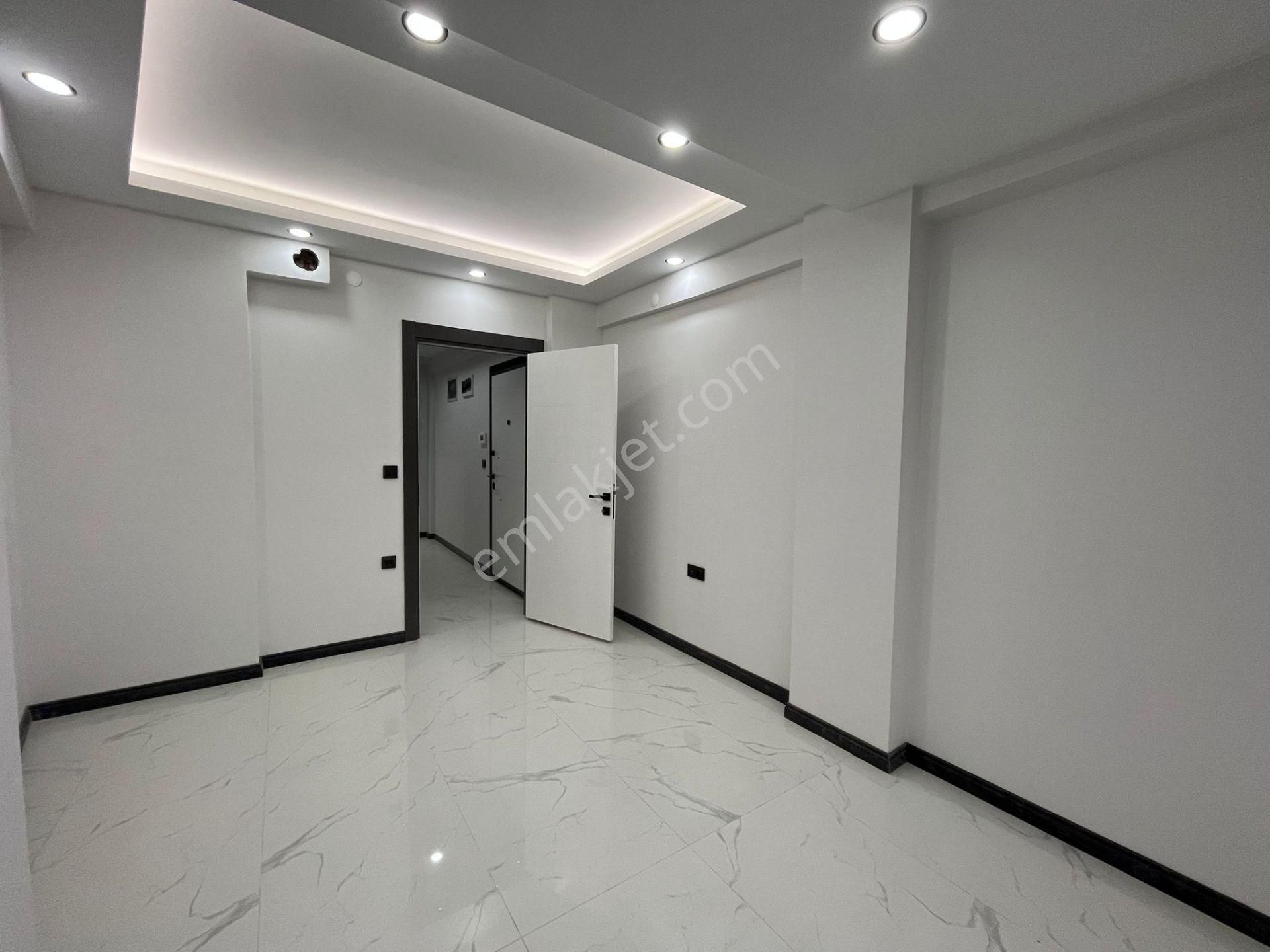 Çamlıca Mah De Cadde Yakını Önü Açık Ferah 2+0 Fırsatı - Görsel 4