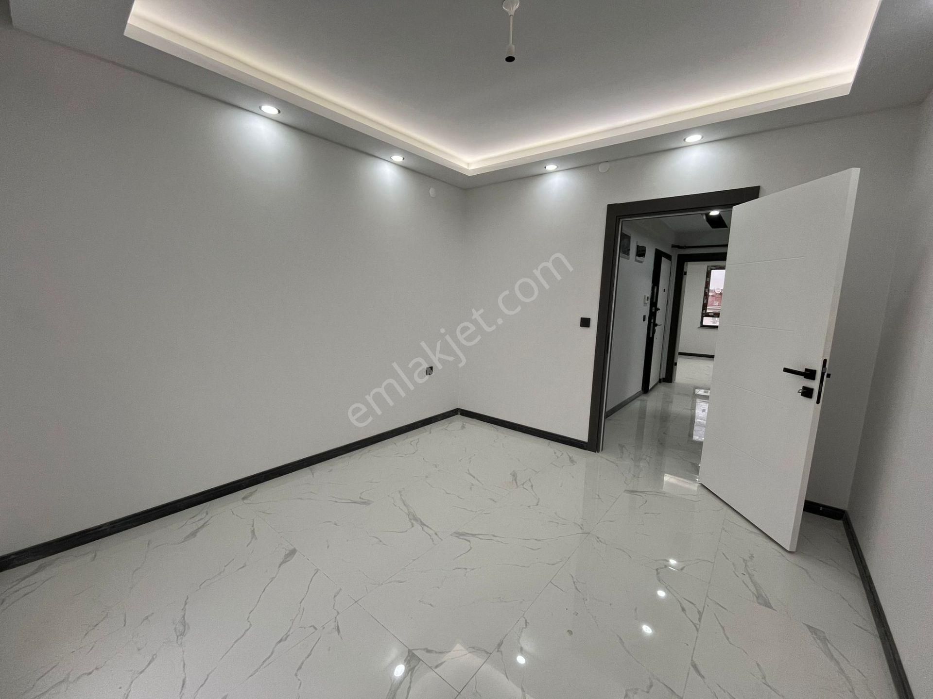 Çamlıca Mah De Cadde Yakını Önü Açık Ferah 2+0 Fırsatı - Görsel 15