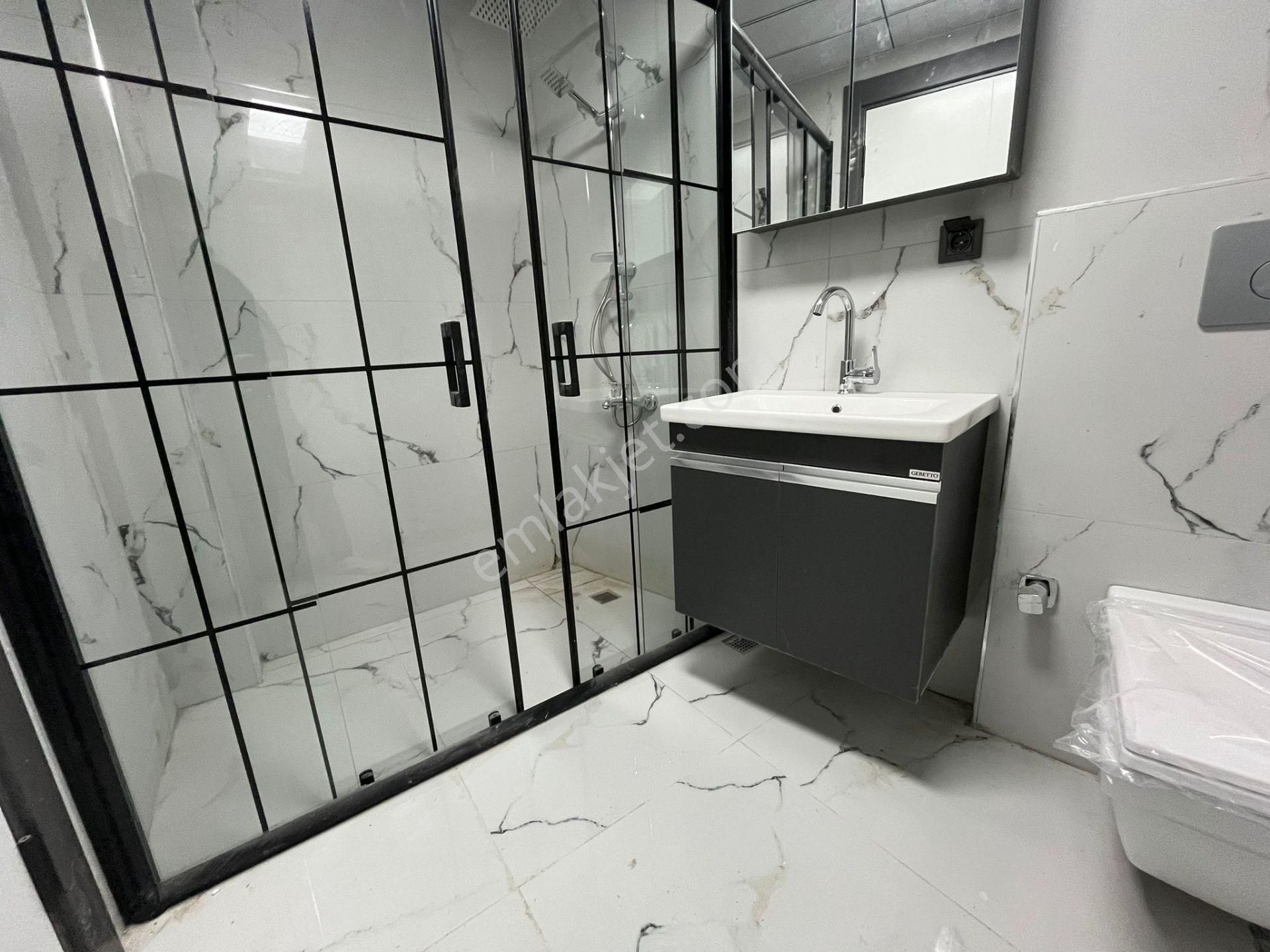 Çamlıca Mah De Cadde Yakını Önü Açık Ferah 2+0 Fırsatı - Görsel 12