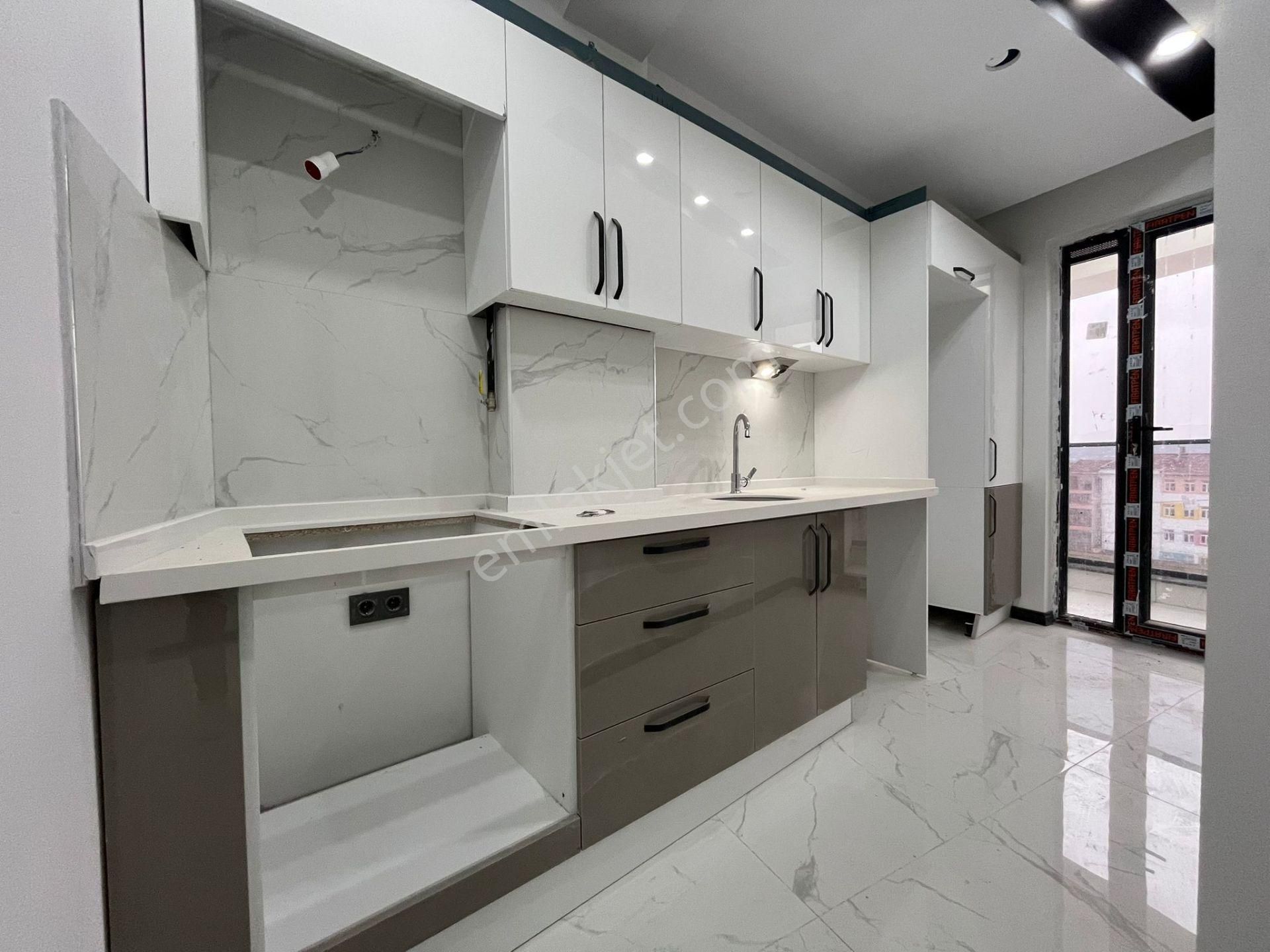 Çamlıca Mah De Cadde Yakını Önü Açık Ferah 2+0 Fırsatı - Görsel 10