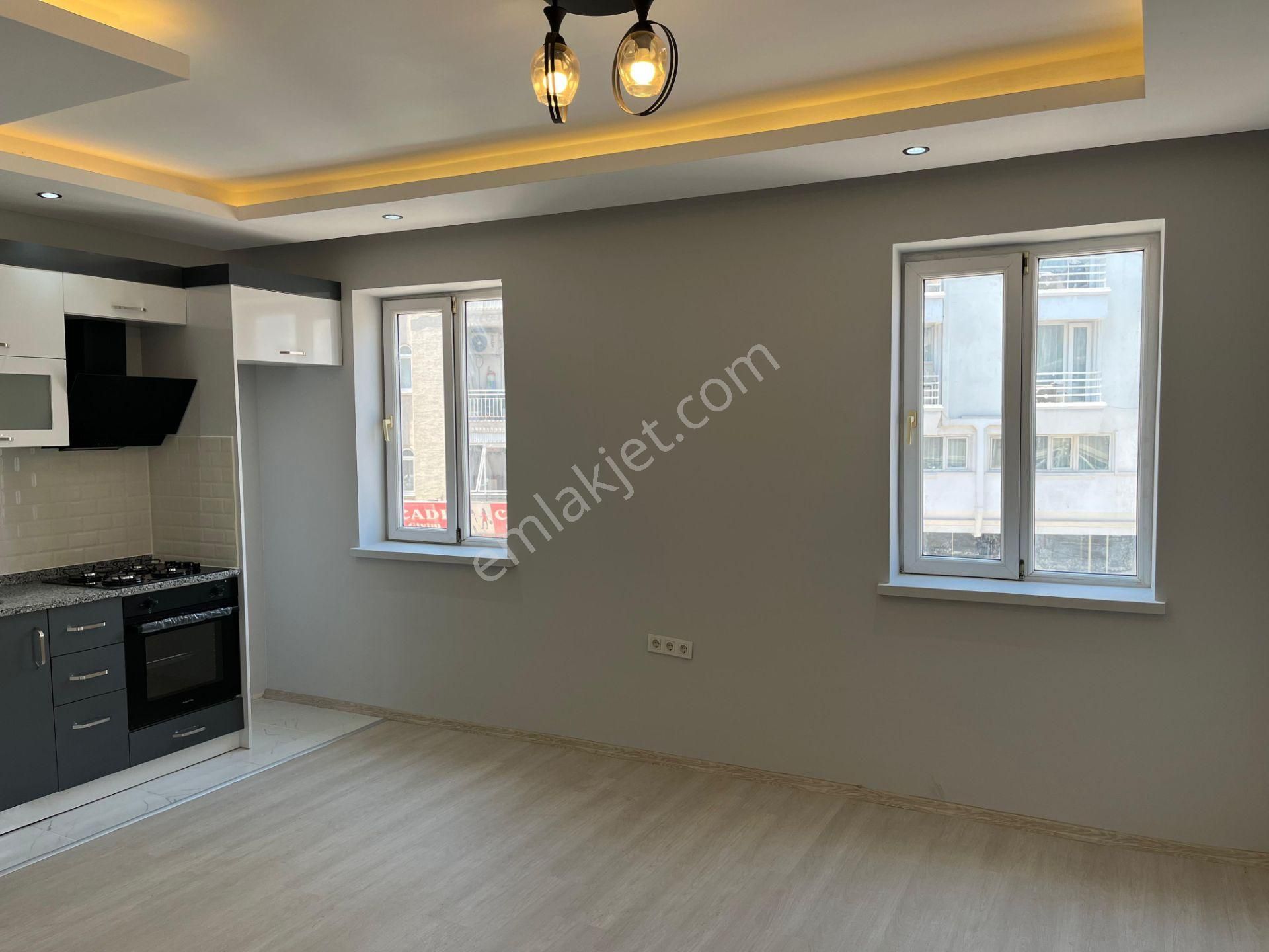 Cebesoy Caddesi Üzeri İçi Yapılı 2+1 - Görsel 2