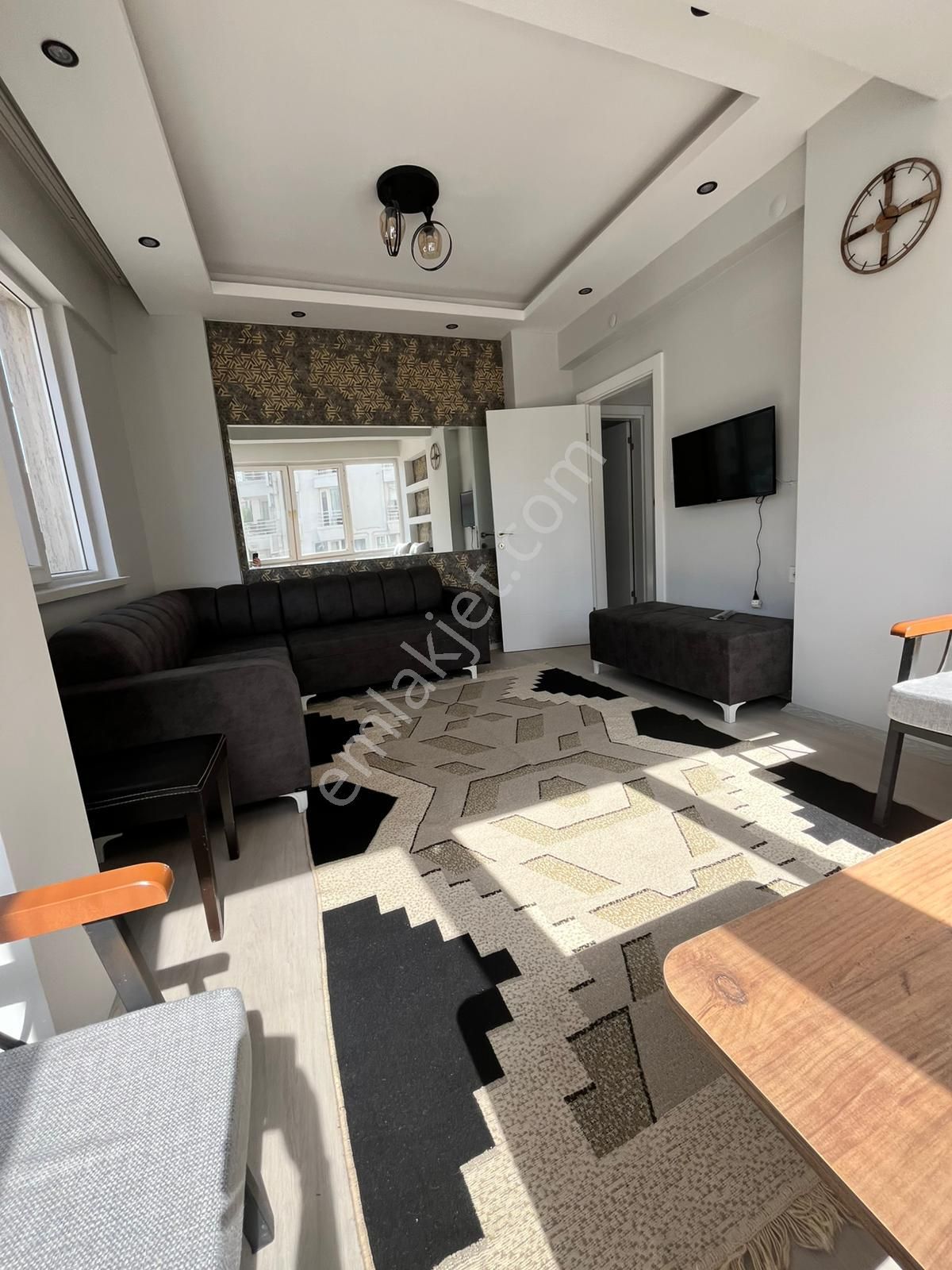 Cebesoy Caddesi Üzeri İçi Yapılı 2+1 - Görsel 15