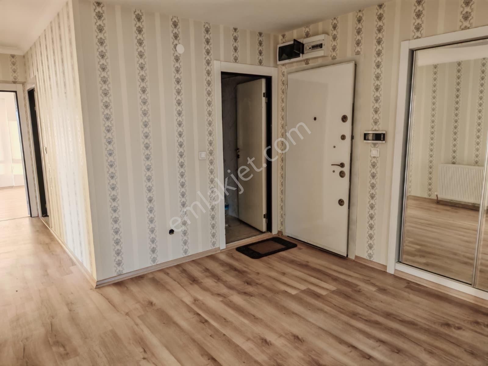 Başpınar'da Çok Katlı Sitede Full Yapılı 150 M2 3+1 5.kat Satılık Daire !! - Görsel 16