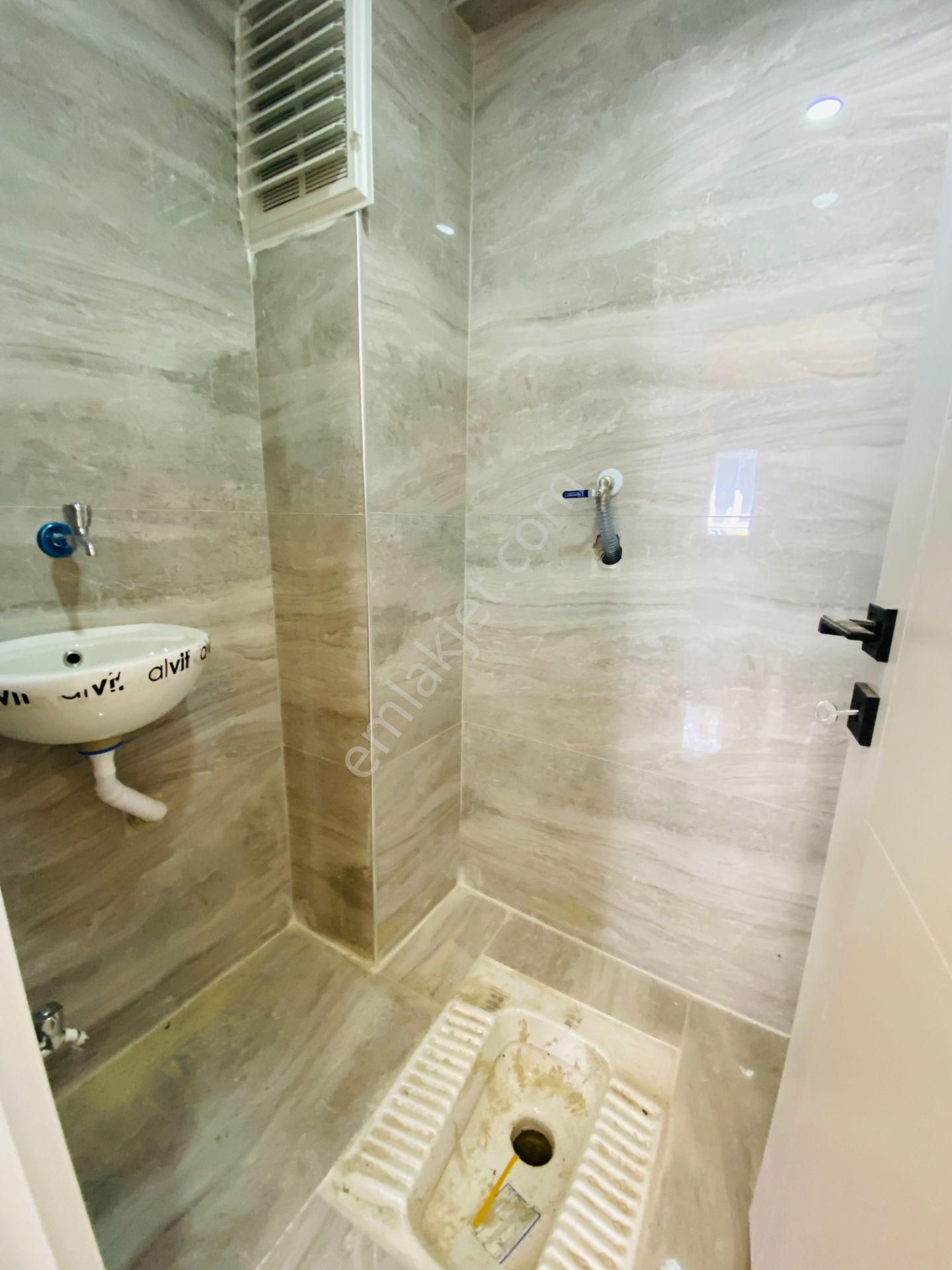 Güven'den Kapaklı'da Caddeye Yakın,kapalı Otoparklı 2+1 Daire - Görsel 23