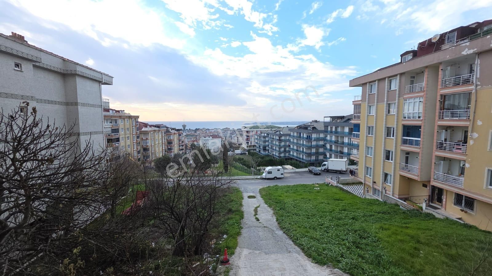 Büyükçekmece Pınartepe Gürpınar Eşyalı 2+1 85 M² Deniz Manzaralı
