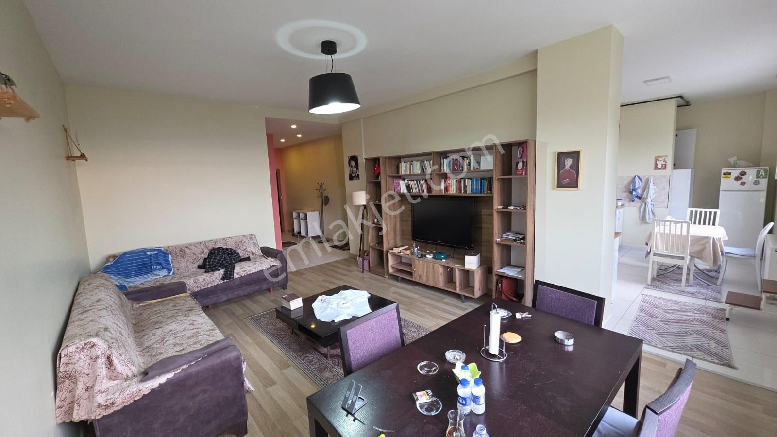 Büyükçekmece Pınartepe Gürpınar Eşyalı 2+1 85 M² Deniz Manzaralı - Görsel 4