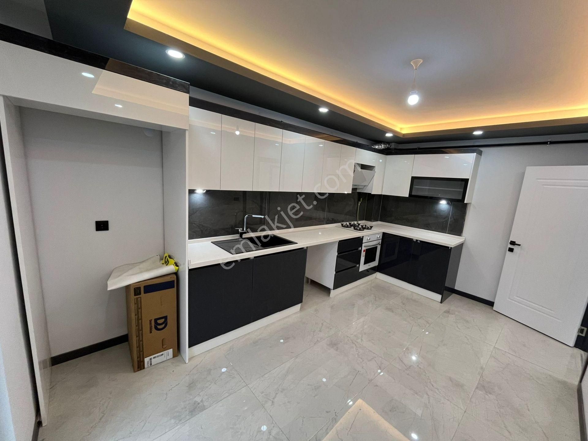 Tuncay Kartal'dan Çamlıca Mh'de İskanlı 3+1 Daire Fırsatı - Görsel 11