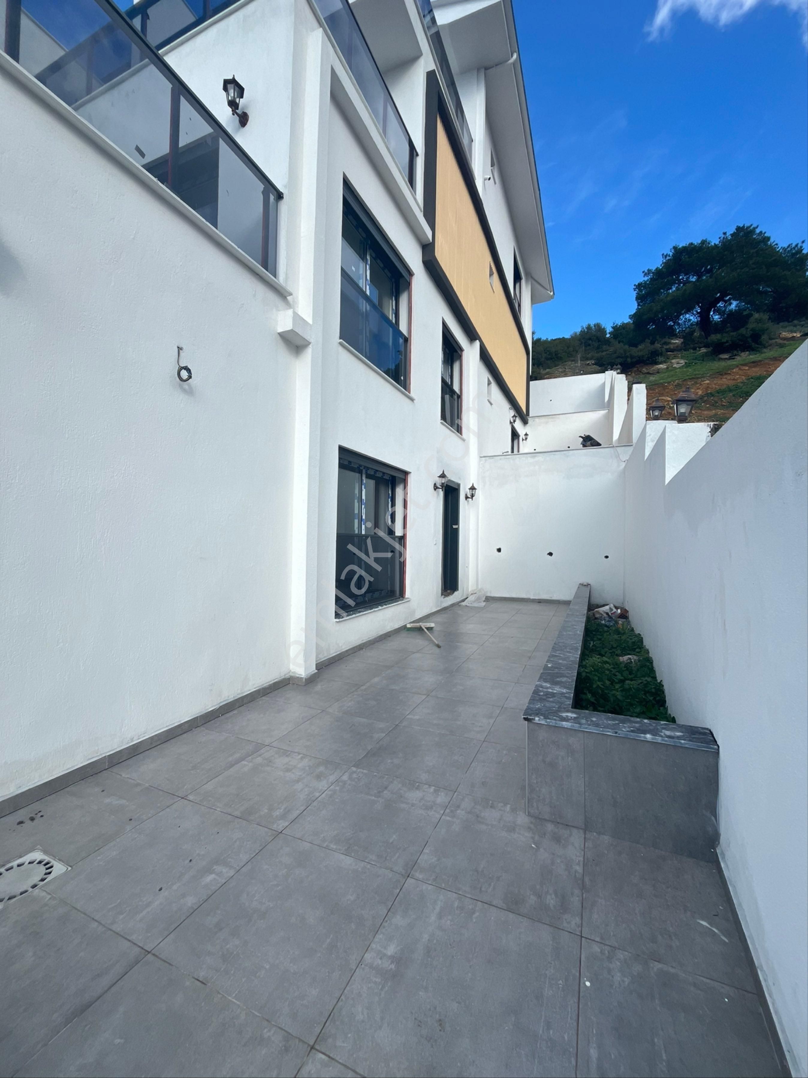 İzmir Buca Kaynaklar Merkez Mah 5 Katlı Satılık Lüks Dubleks - Görsel 2