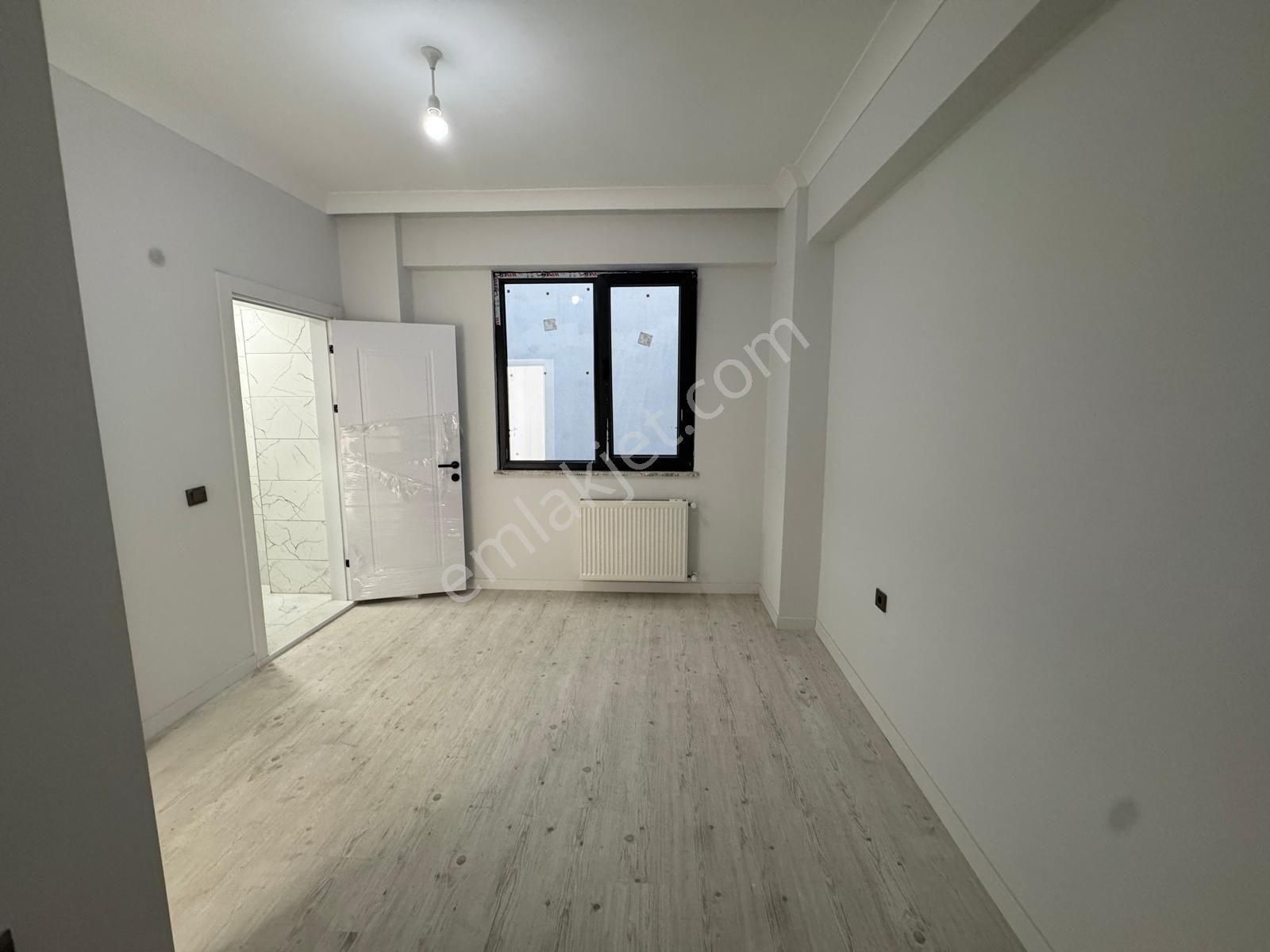 Edremit Askeri Lojman Civarında Sıfır - Görsel 14