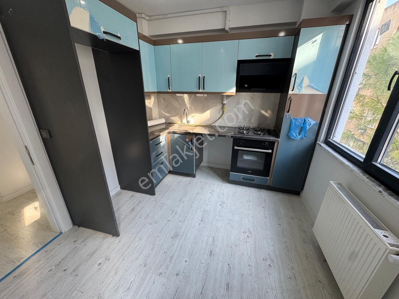 Edremit Askeri Lojman Civarında Sıfır - Görsel 11