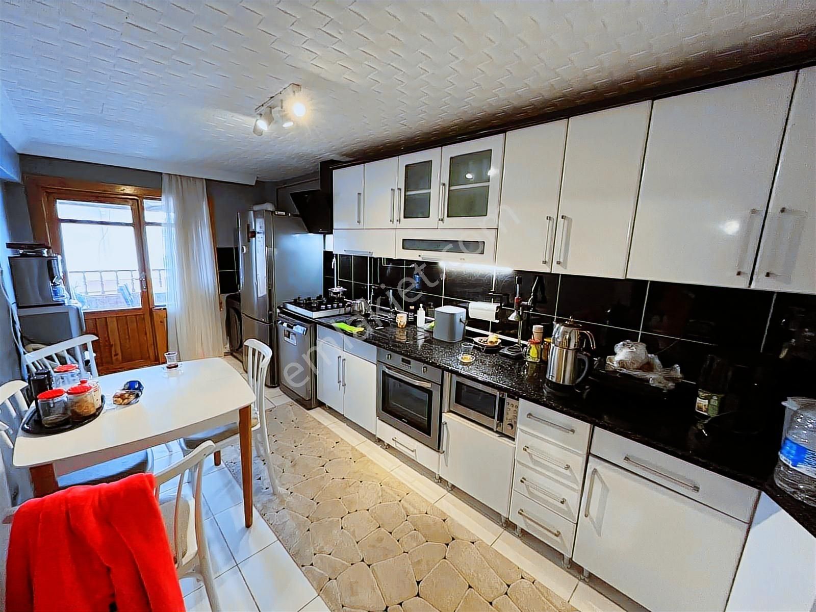 Dikmen Caddesinde Şömineli Lüks Yapılı 4+1 Satılık Dubleks Daire - Görsel 16