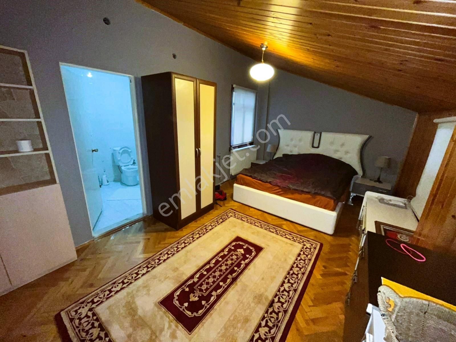 Dikmen Caddesinde Şömineli Lüks Yapılı 4+1 Satılık Dubleks Daire - Görsel 14