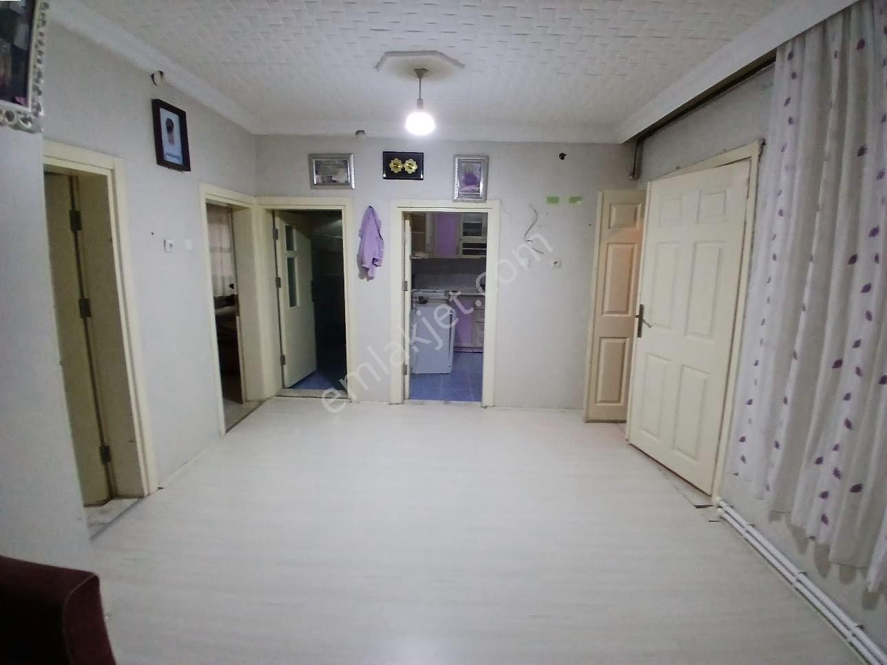Akçay Emlak'tan Akşehir Gazi Mahallesi Bahçelievler Ortaokulu Yanında Doğalgazlı Kiralık Müstakil Ev - Görsel 26