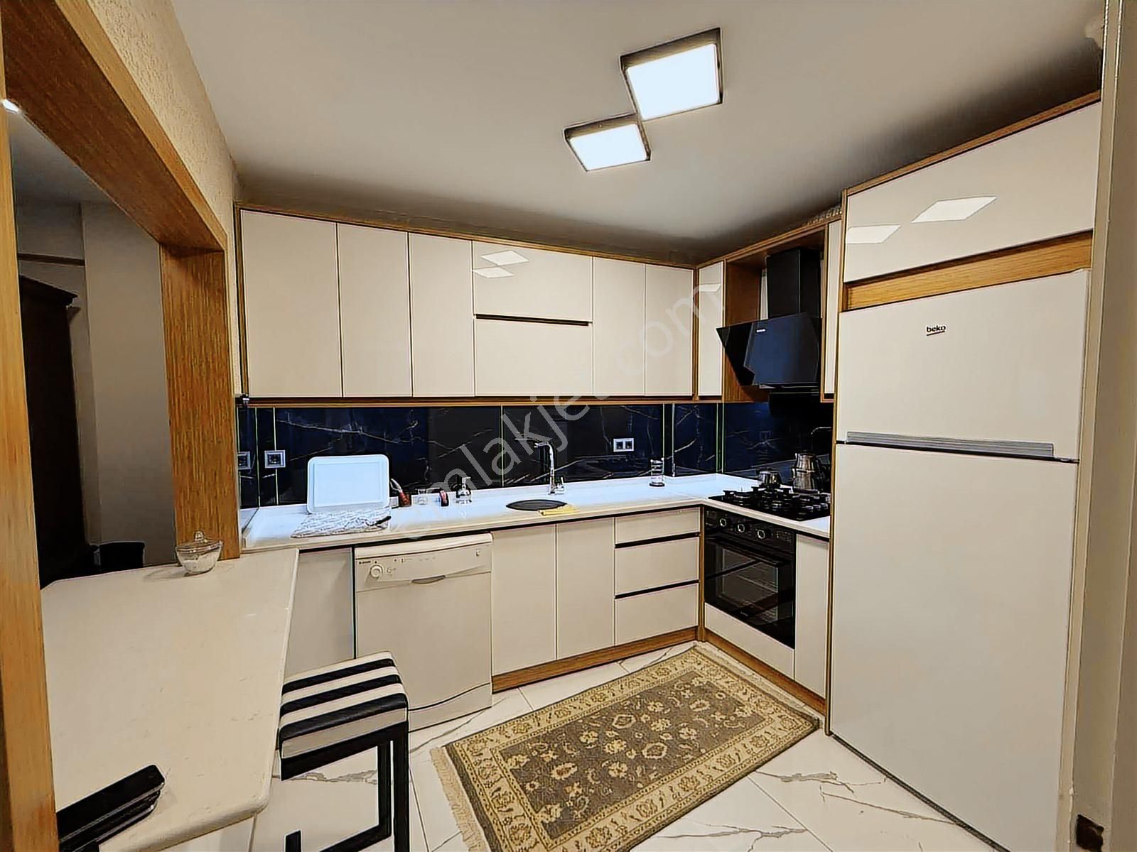 Bm Real Estate Şehreküstü Cadde Üzeri Satılık Daire - Görsel 31