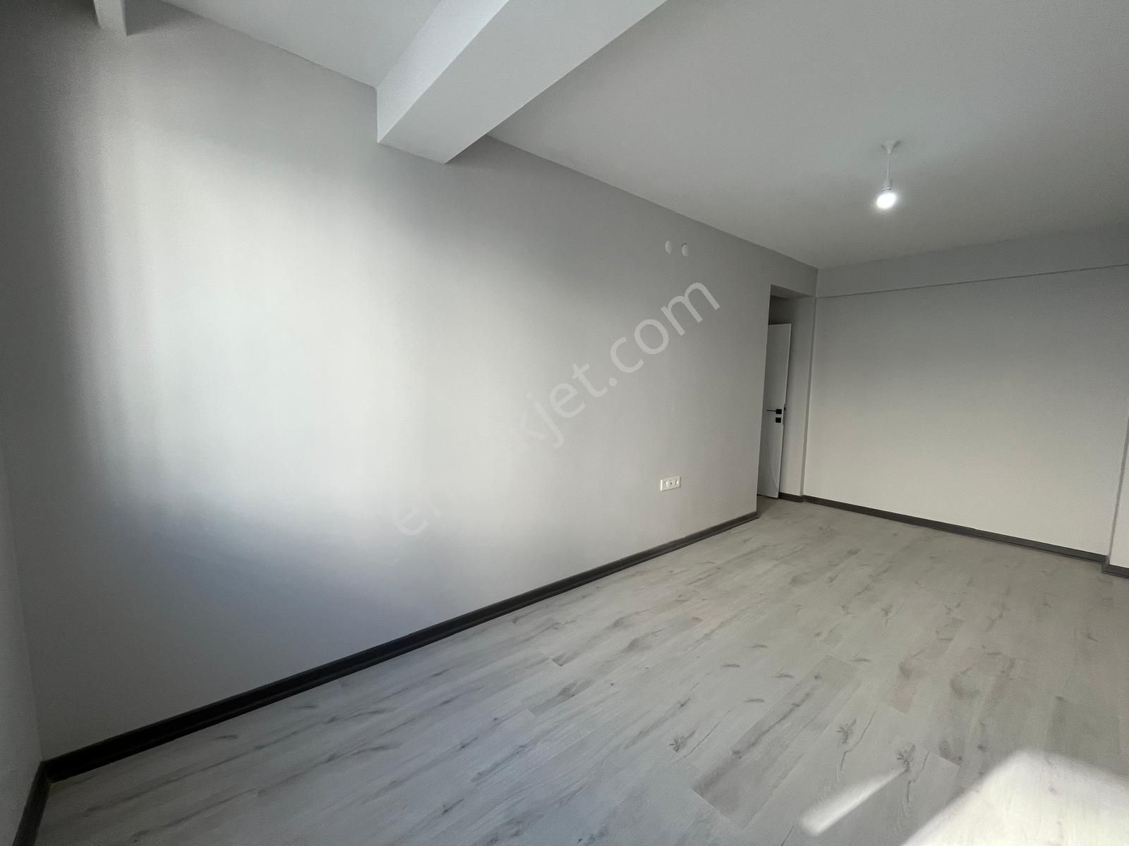 Tuncay Kartal'dan Çamlıca Mh De Ara Kat İskanlı 3+1 - Görsel 6