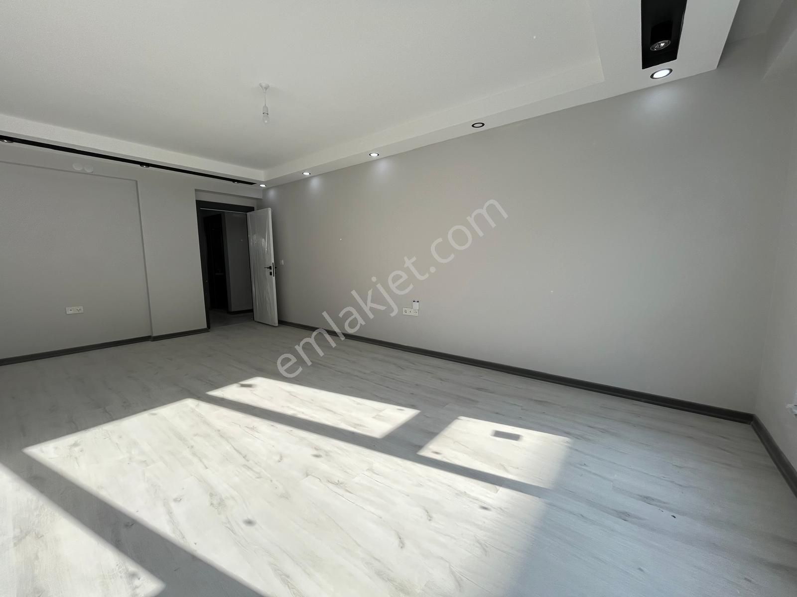 Tuncay Kartal'dan Çamlıca Mh De Ara Kat İskanlı 3+1 - Görsel 10