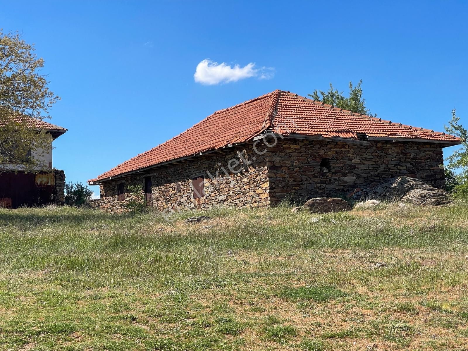 Biarsa Farkıyla ! Uşak Eşme'de 471 M² İmarlı Müstakil Arsa - Görsel 21