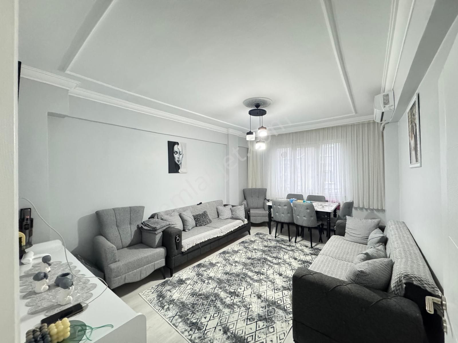 Gaziosmanpaşada Harika Konumda Acil Satılık 2+1 Fırsat Daire!!!